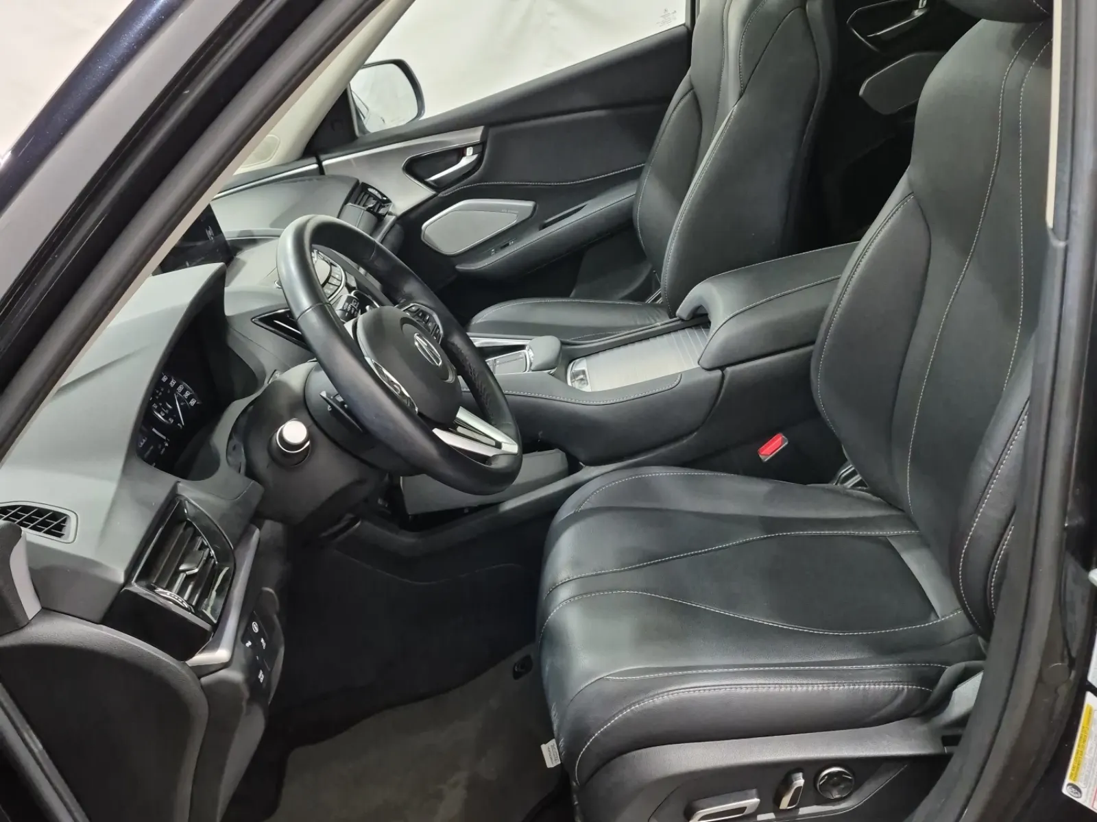 Front Interior Photo