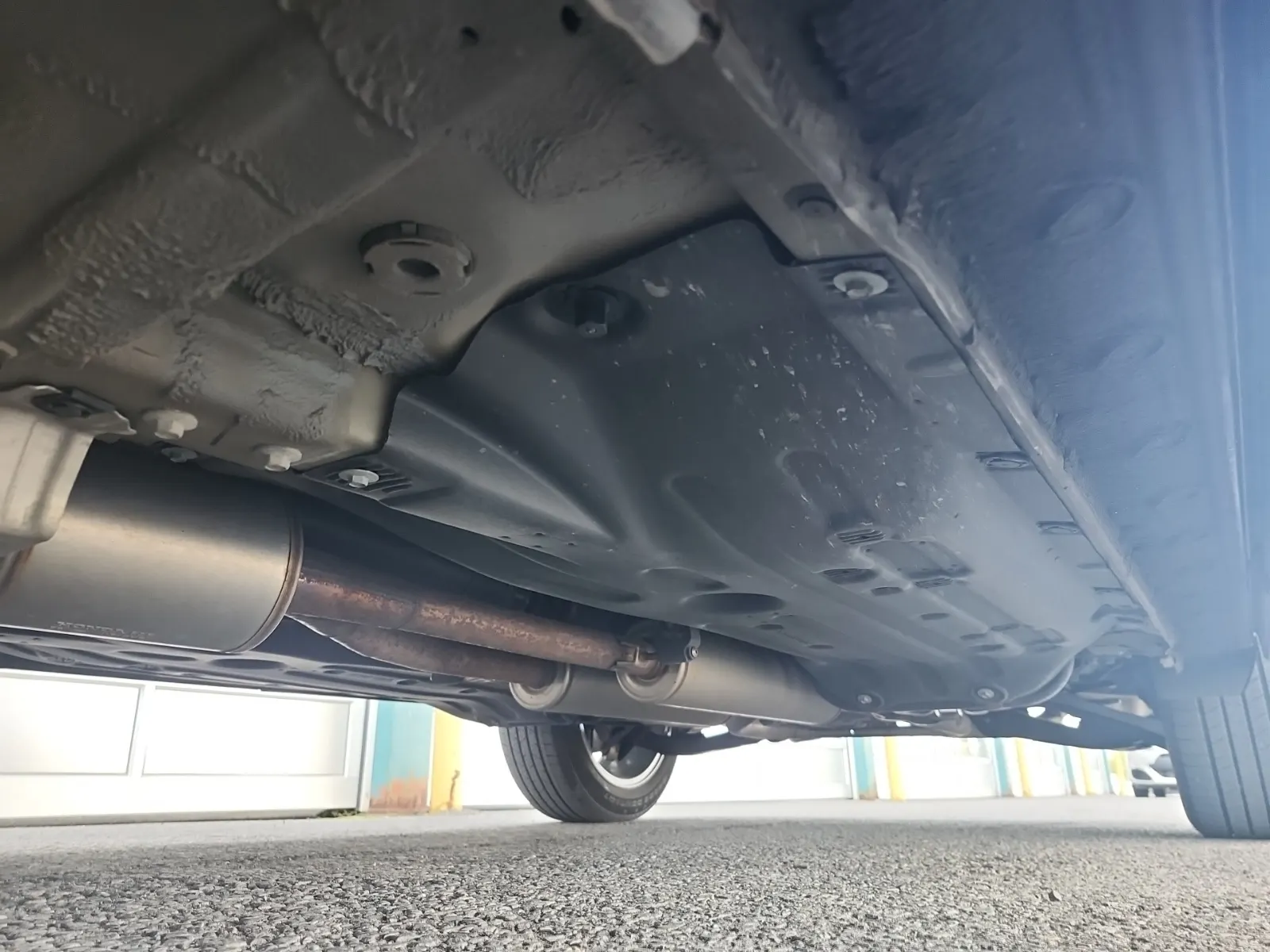 Undercarriage - Driver Photo