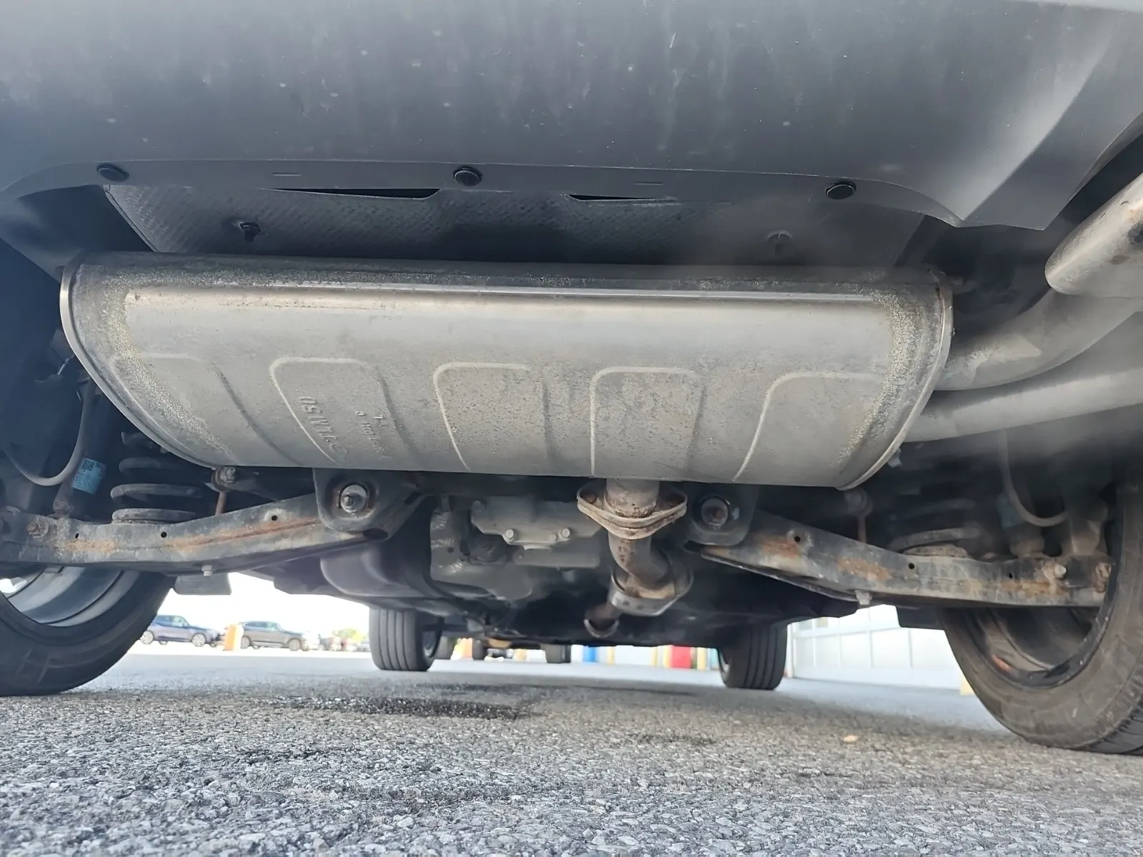Undercarriage - Rear Photo