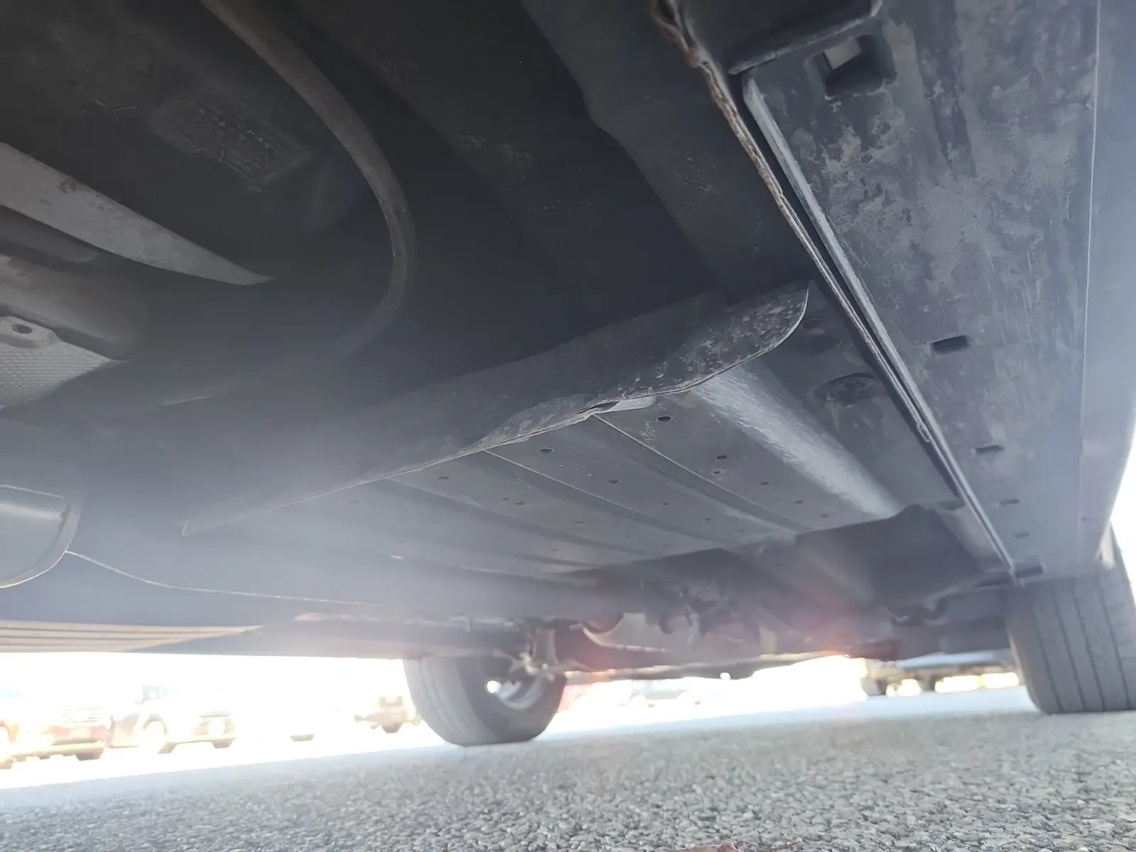 Undercarriage - Passenger Photo