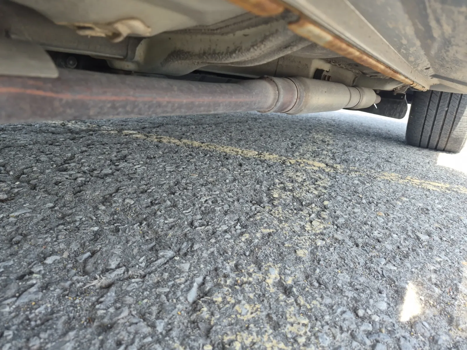 Undercarriage - Passenger Photo