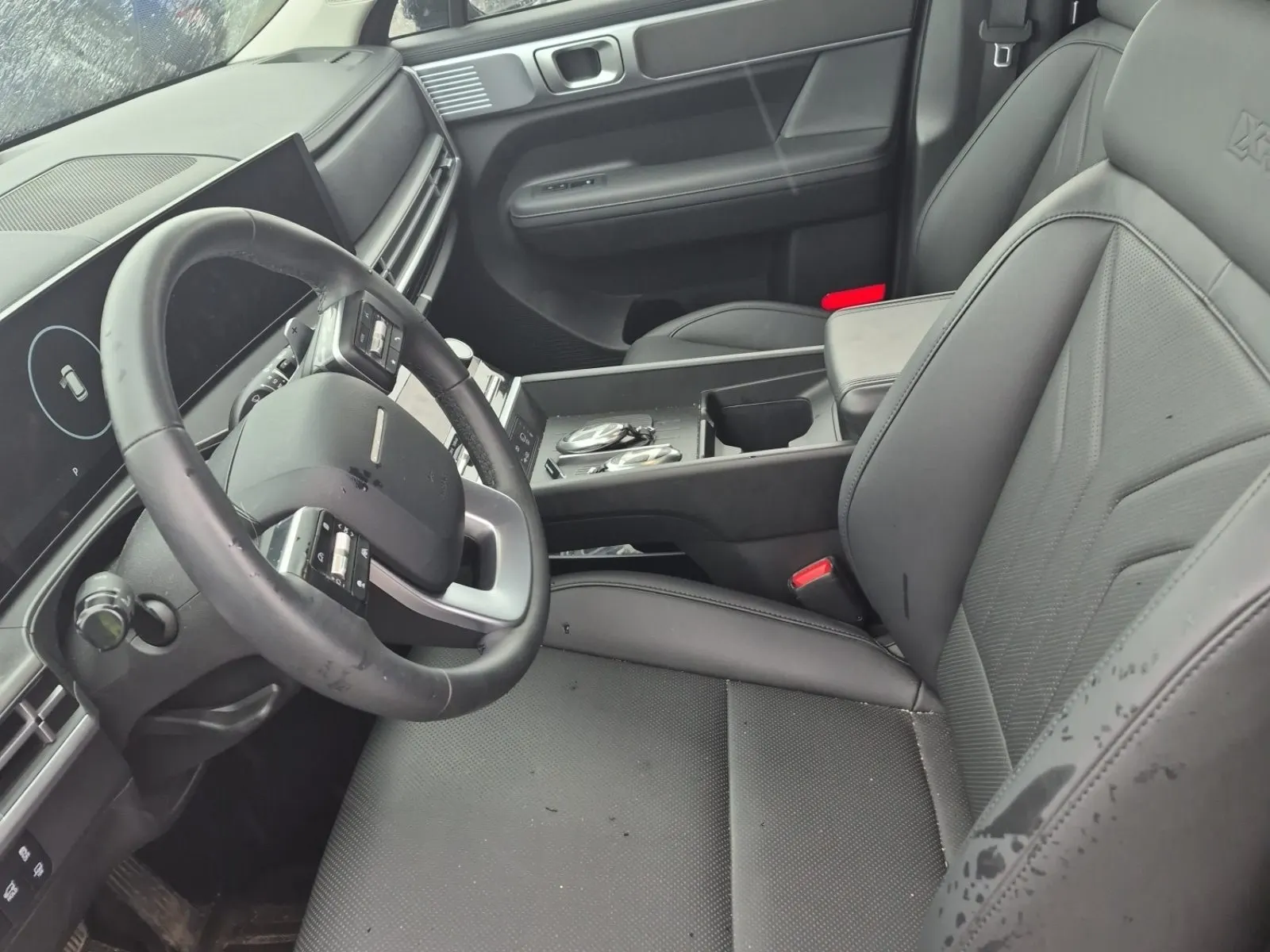 Front Interior Photo