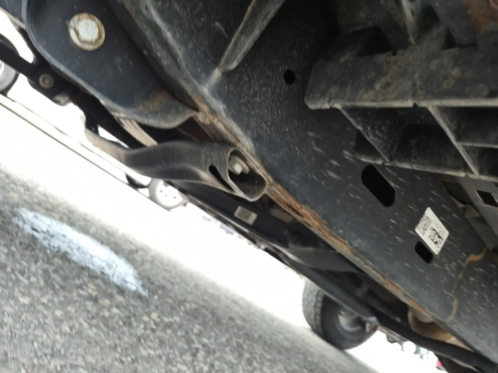 Undercarriage - Driver Photo