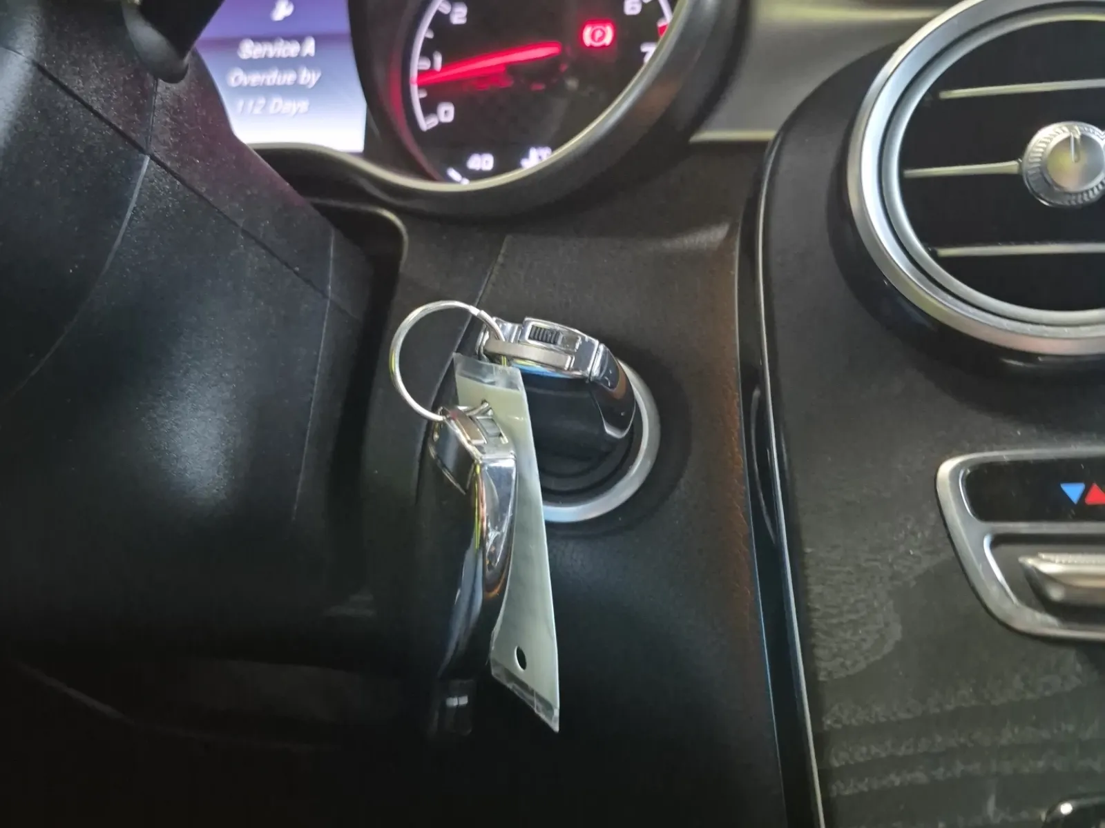 Keys/Fobs/Manual Photo