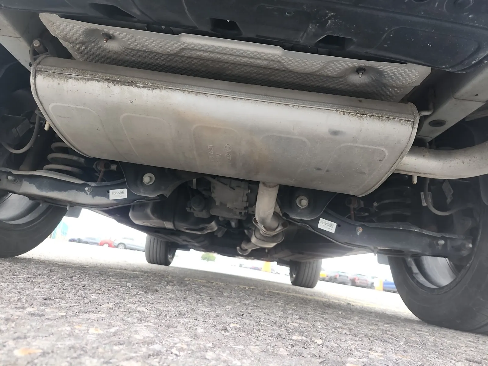 Undercarriage - Rear Photo