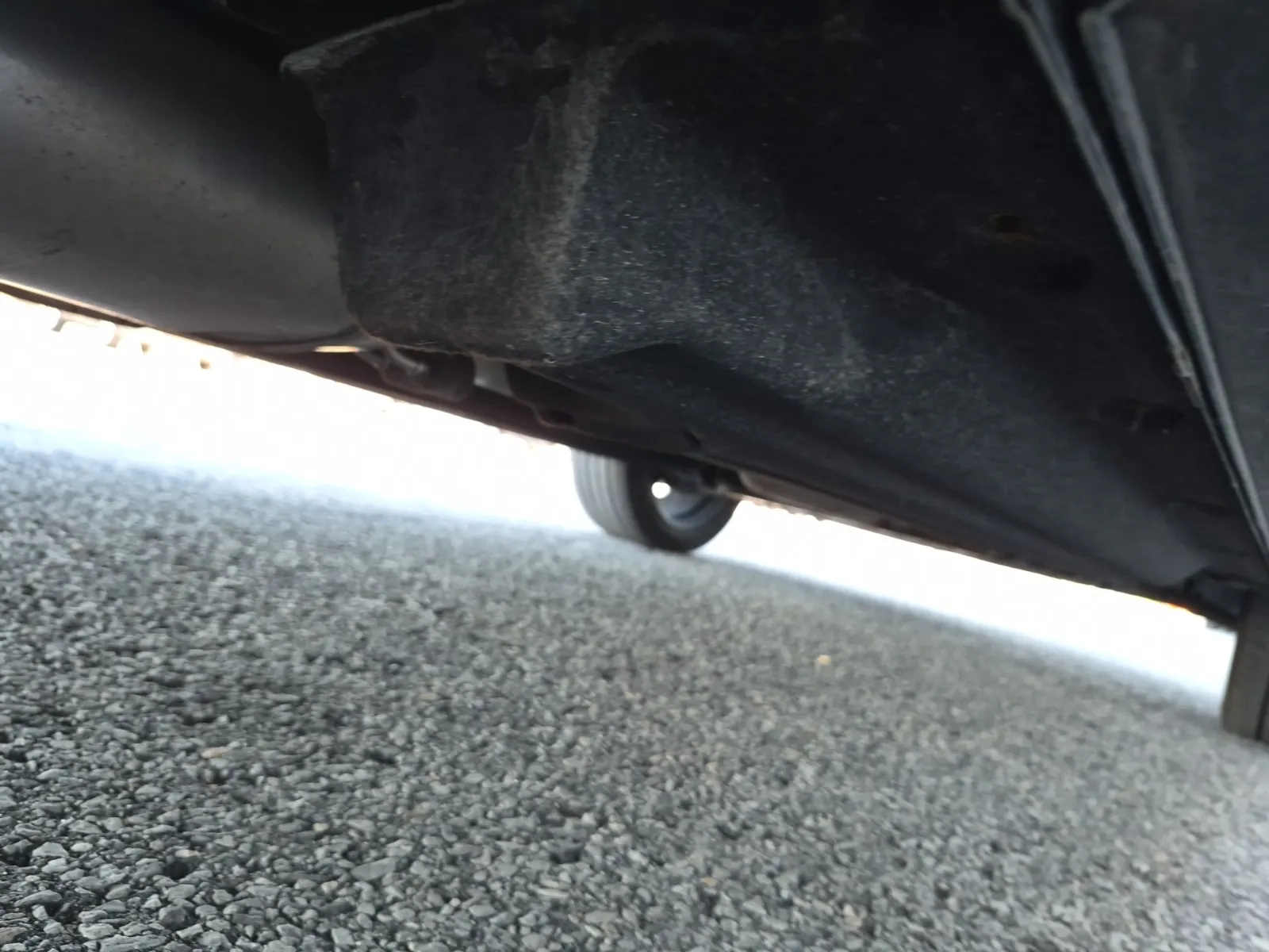 Undercarriage - Passenger Photo