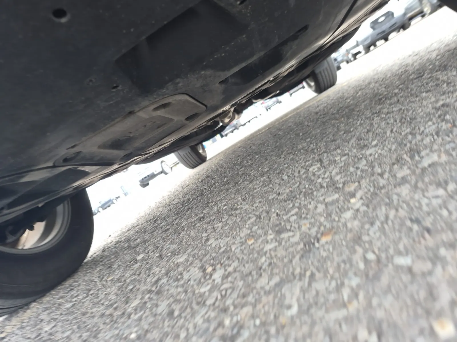 Undercarriage - Front Photo