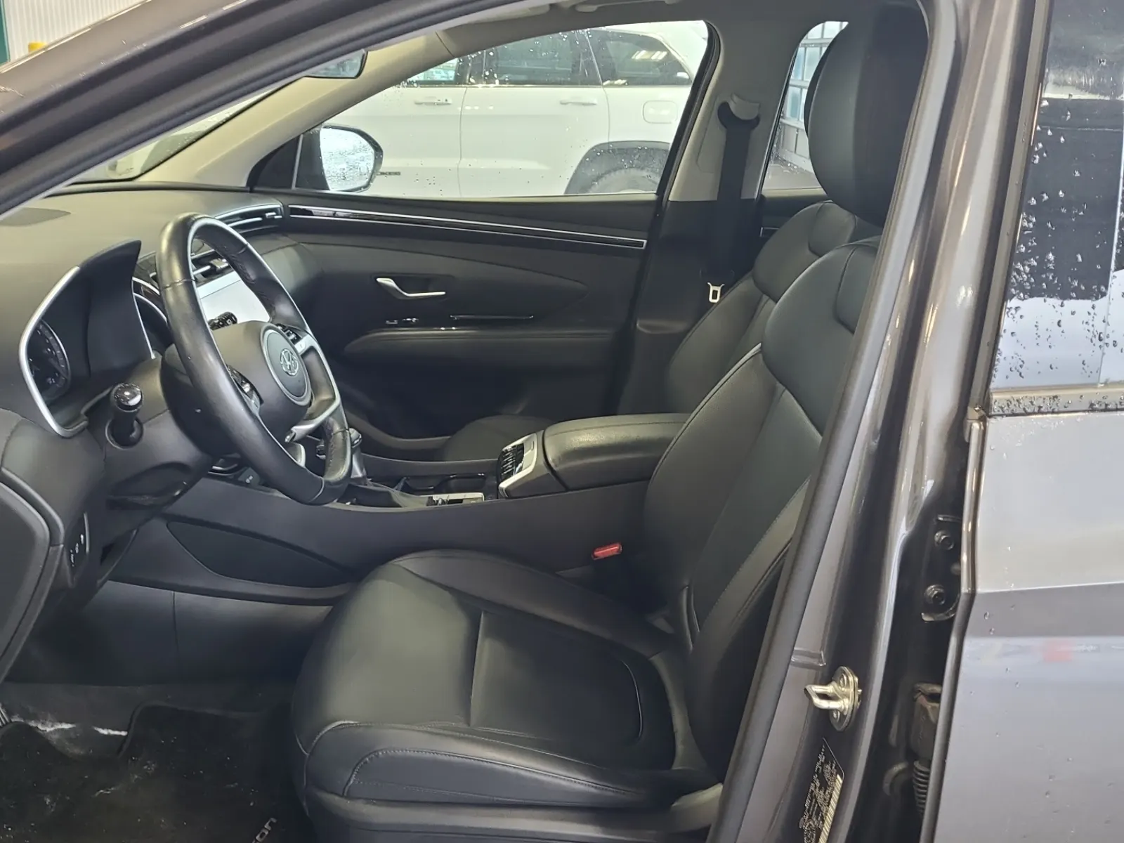 Front Interior Photo