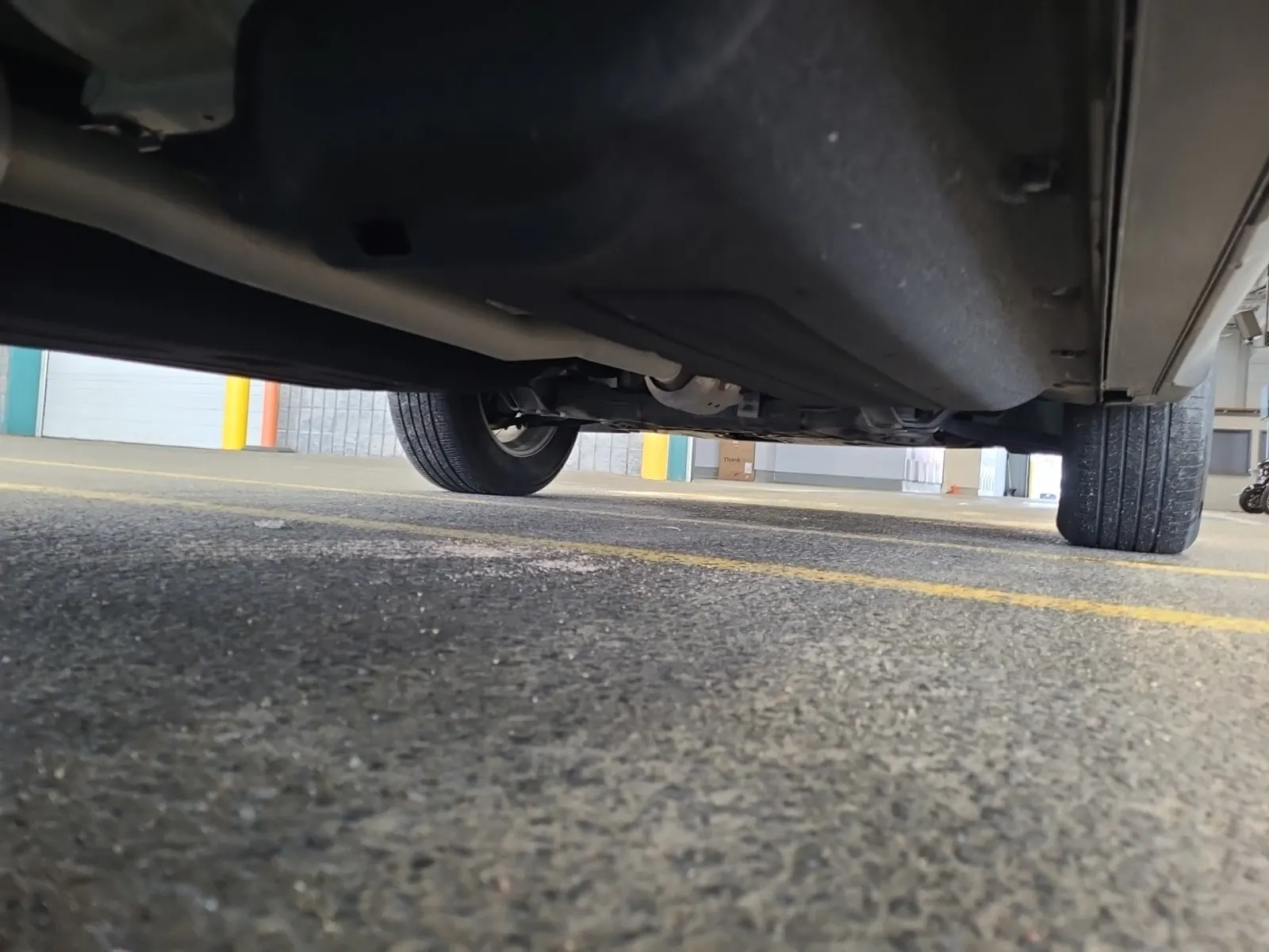 Undercarriage - Passenger Photo