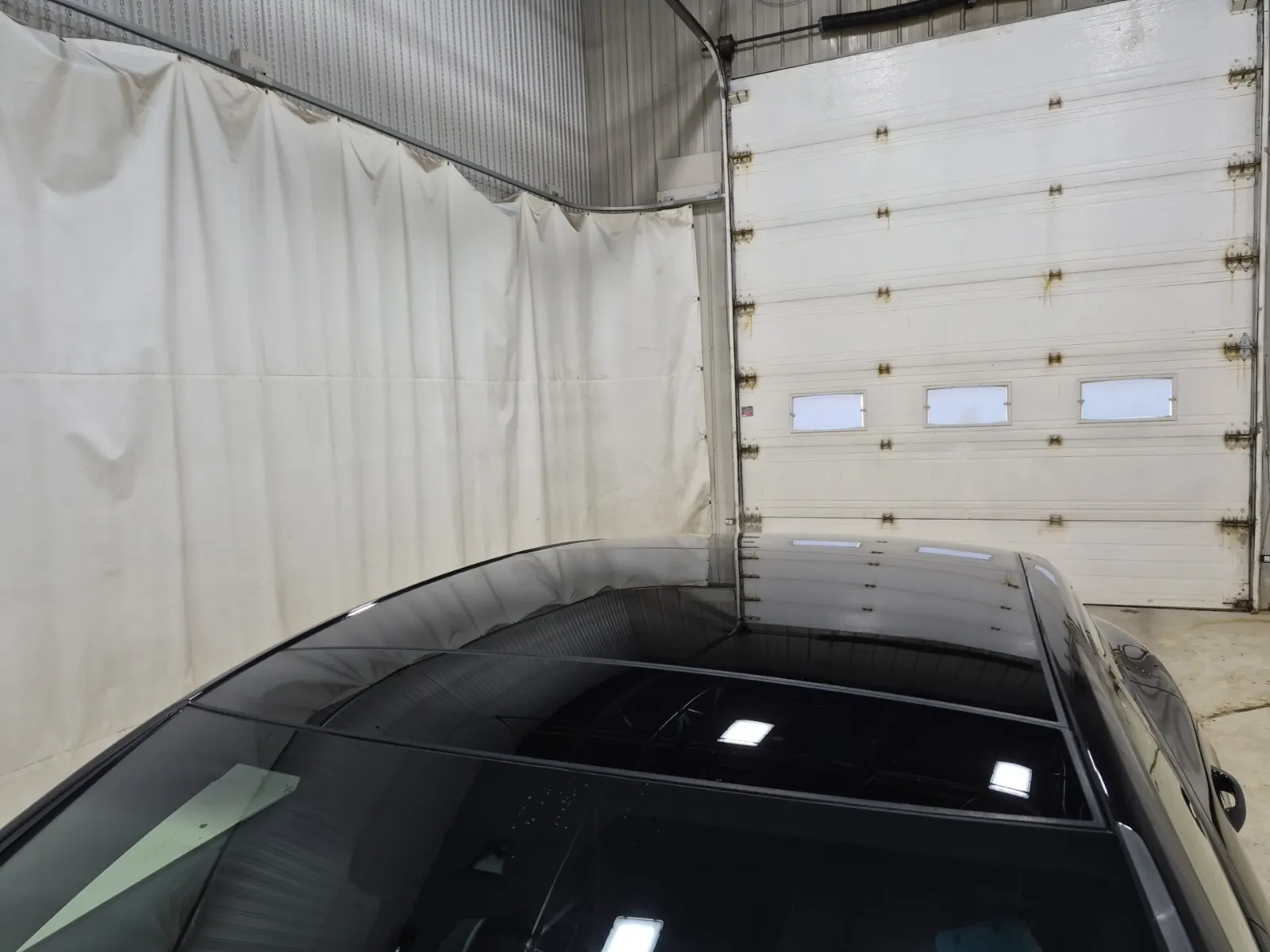 Exterior Roof Photo