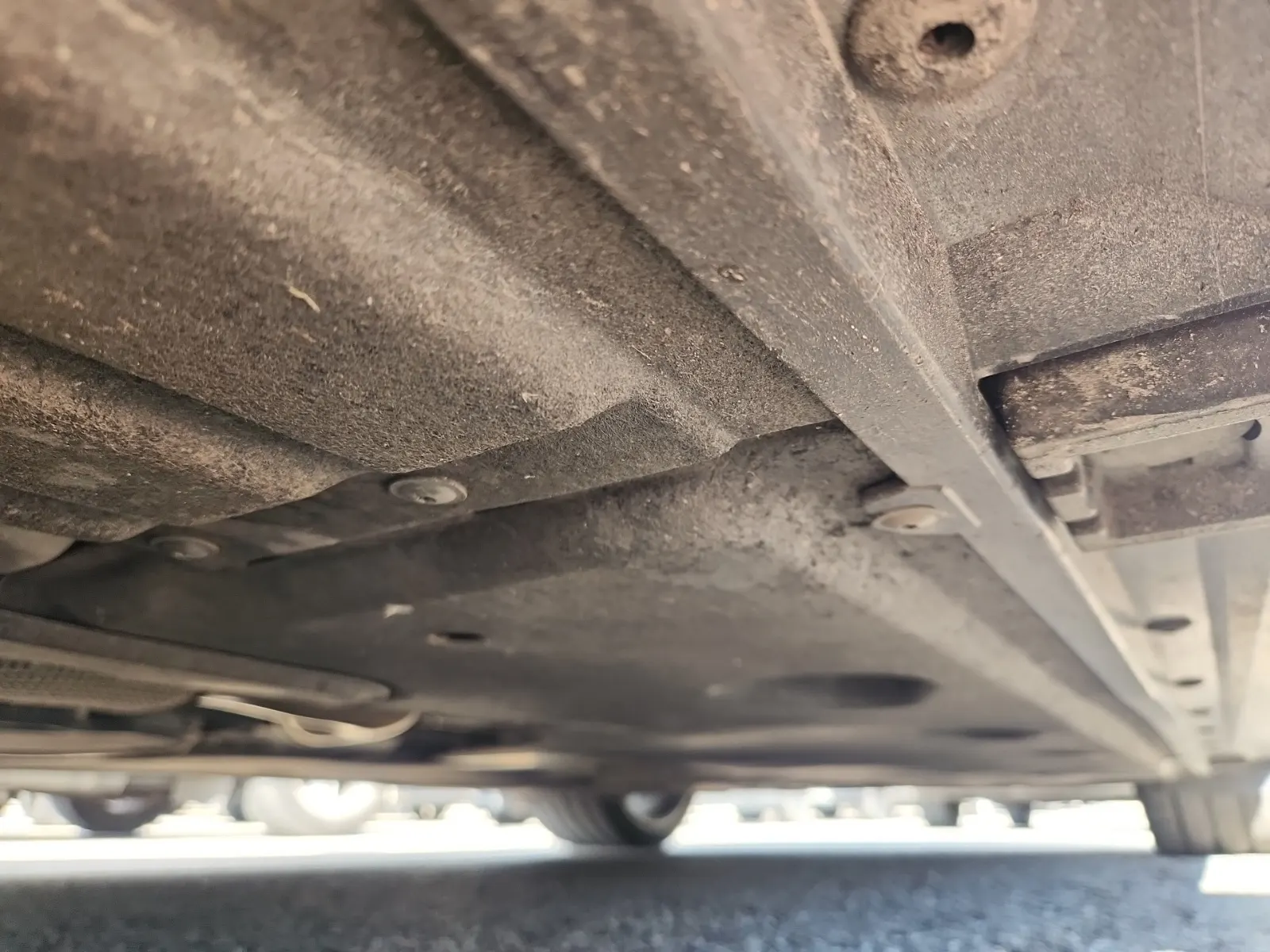 Undercarriage - Driver Photo