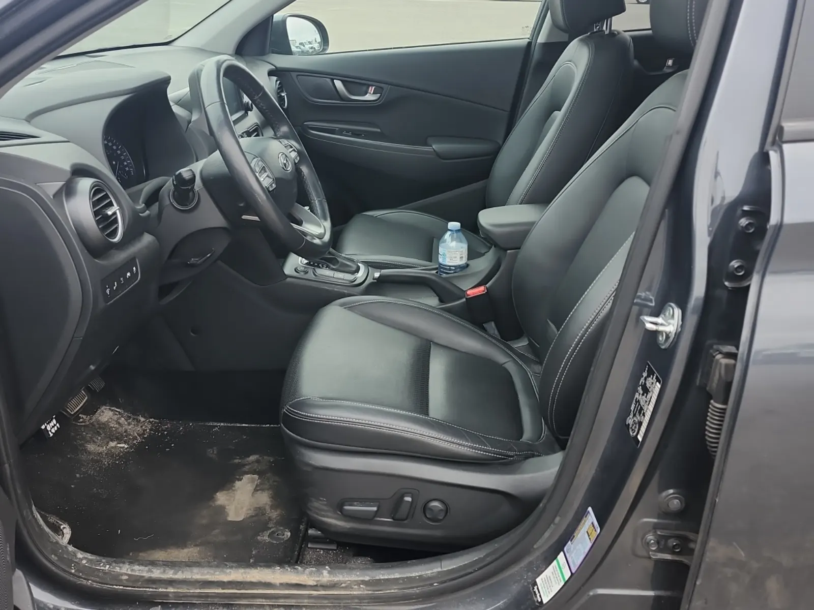 Front Interior Photo