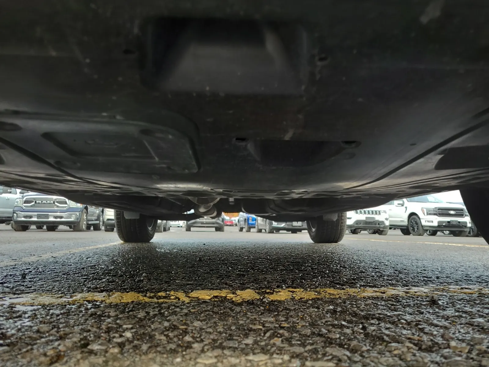 Undercarriage - Front Photo