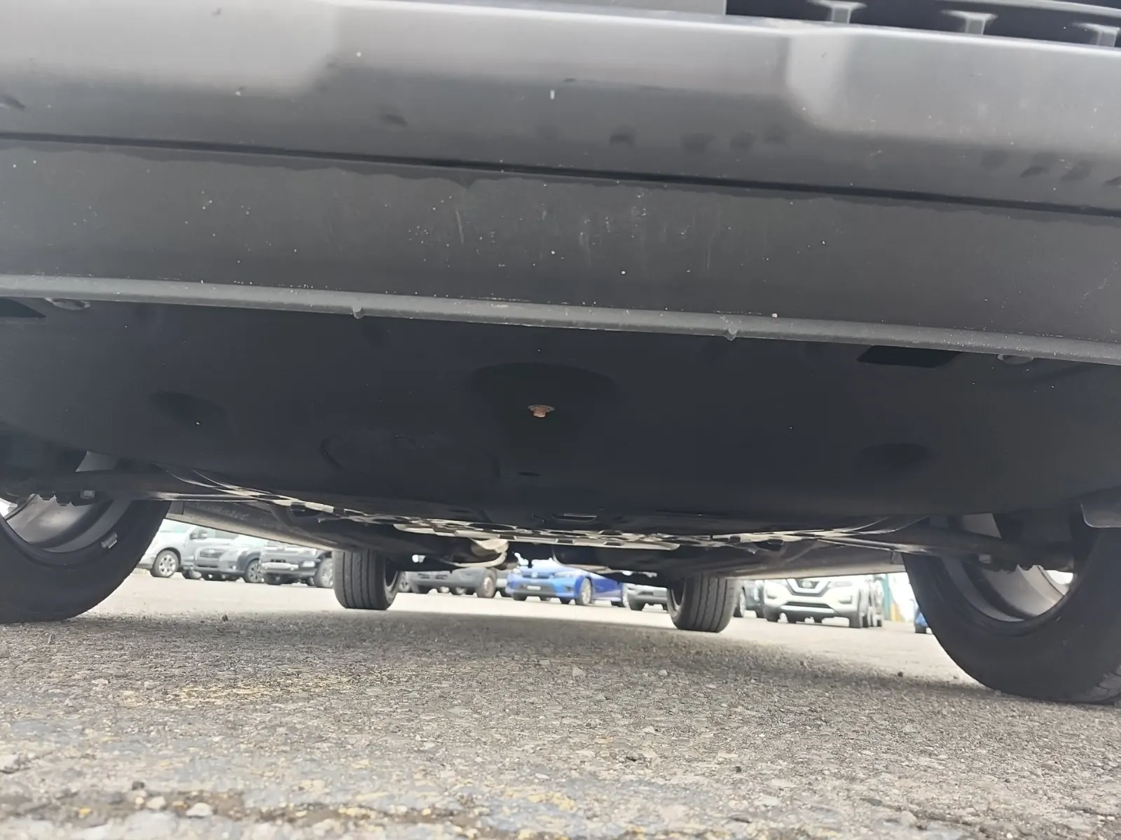 Undercarriage - Front Photo