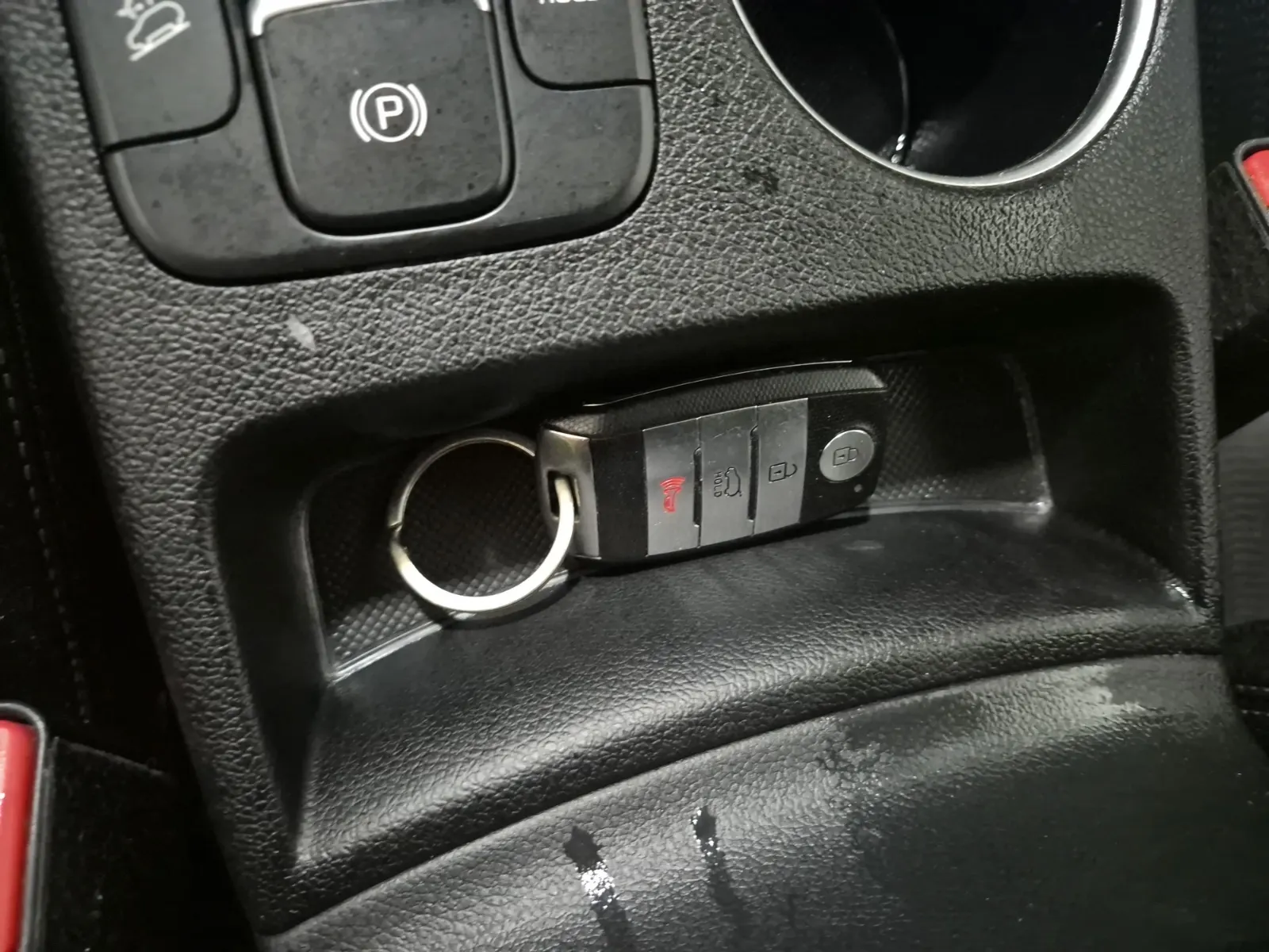 Keys/Fobs/Manual Photo