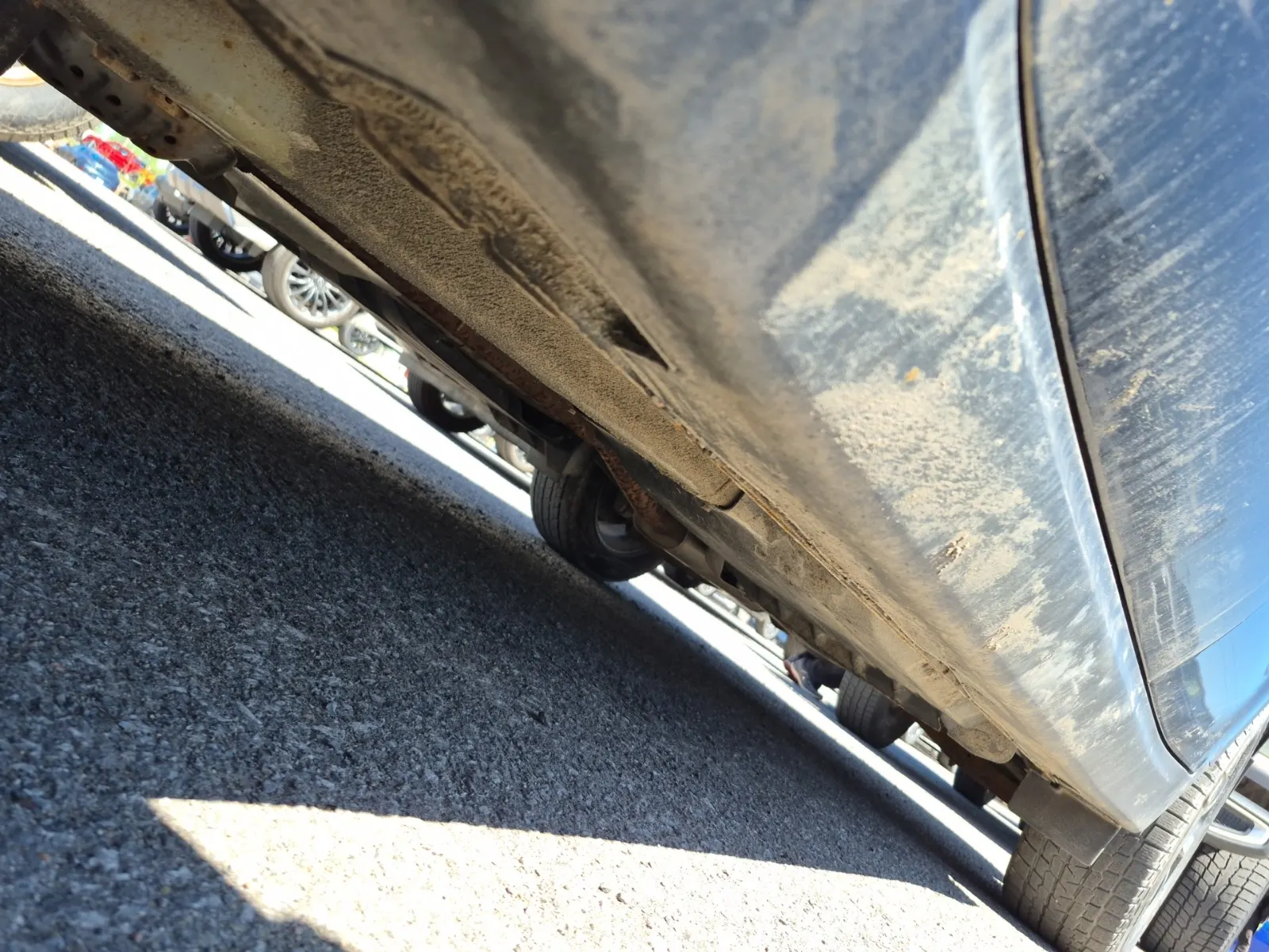 Undercarriage - Driver Photo