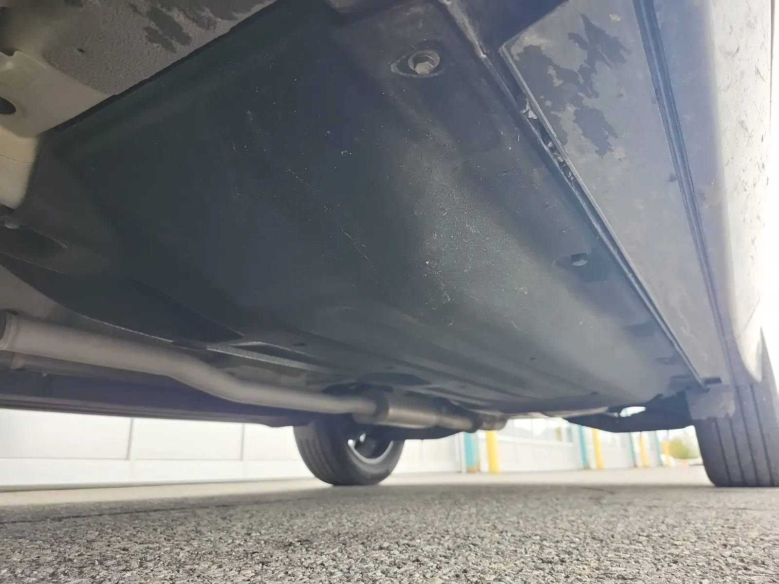 Undercarriage - Driver Photo