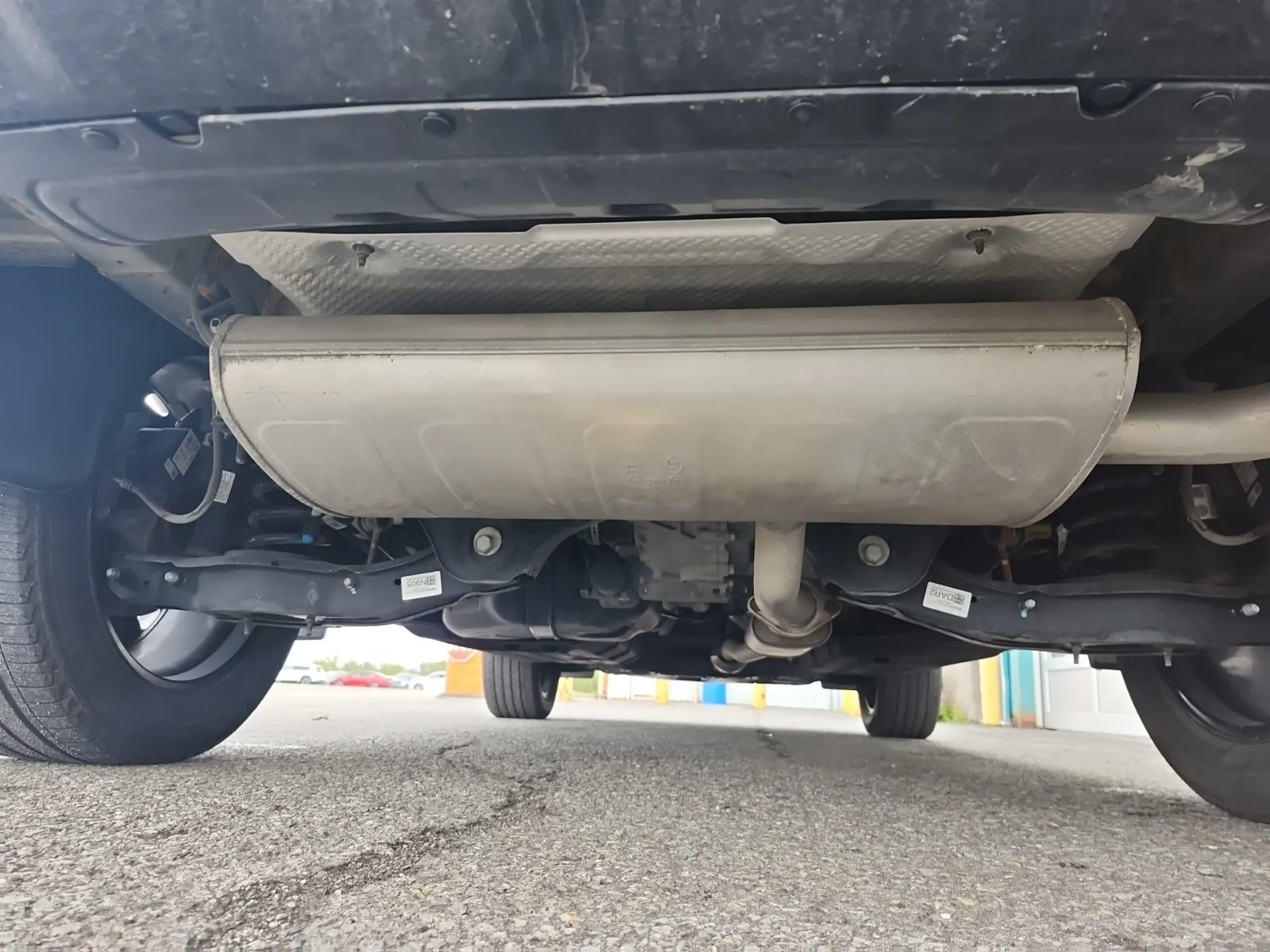 Undercarriage - Rear Photo