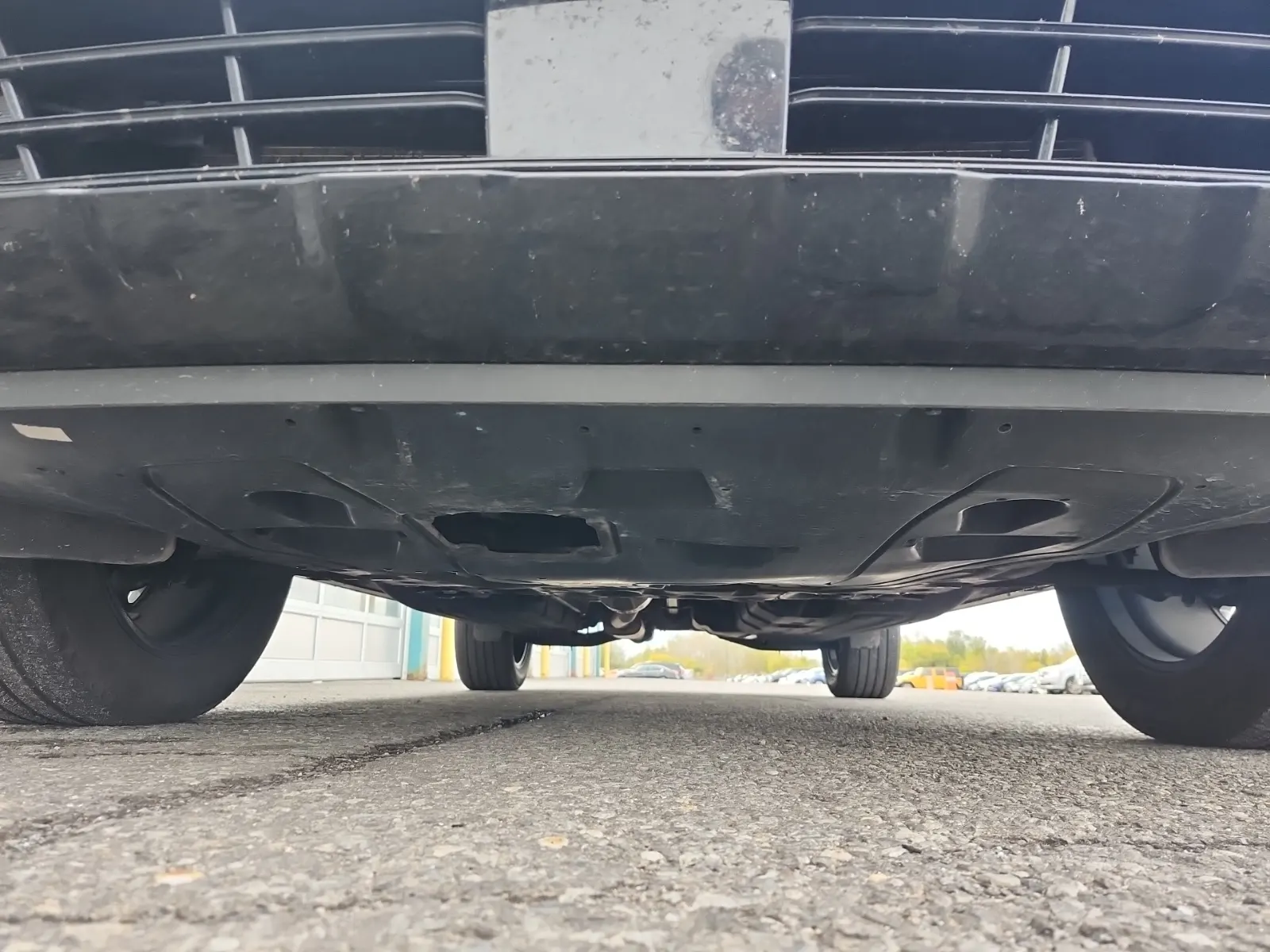 Undercarriage - Front Photo