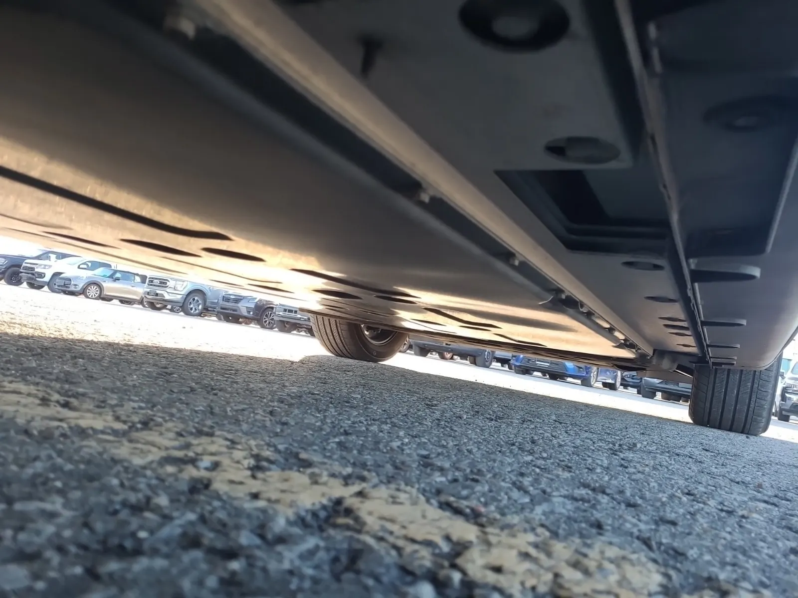 Undercarriage - Passenger Photo