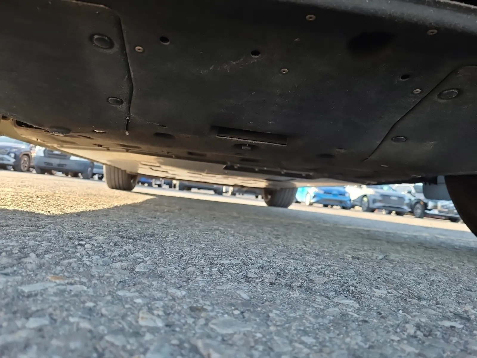 Undercarriage - Rear Photo
