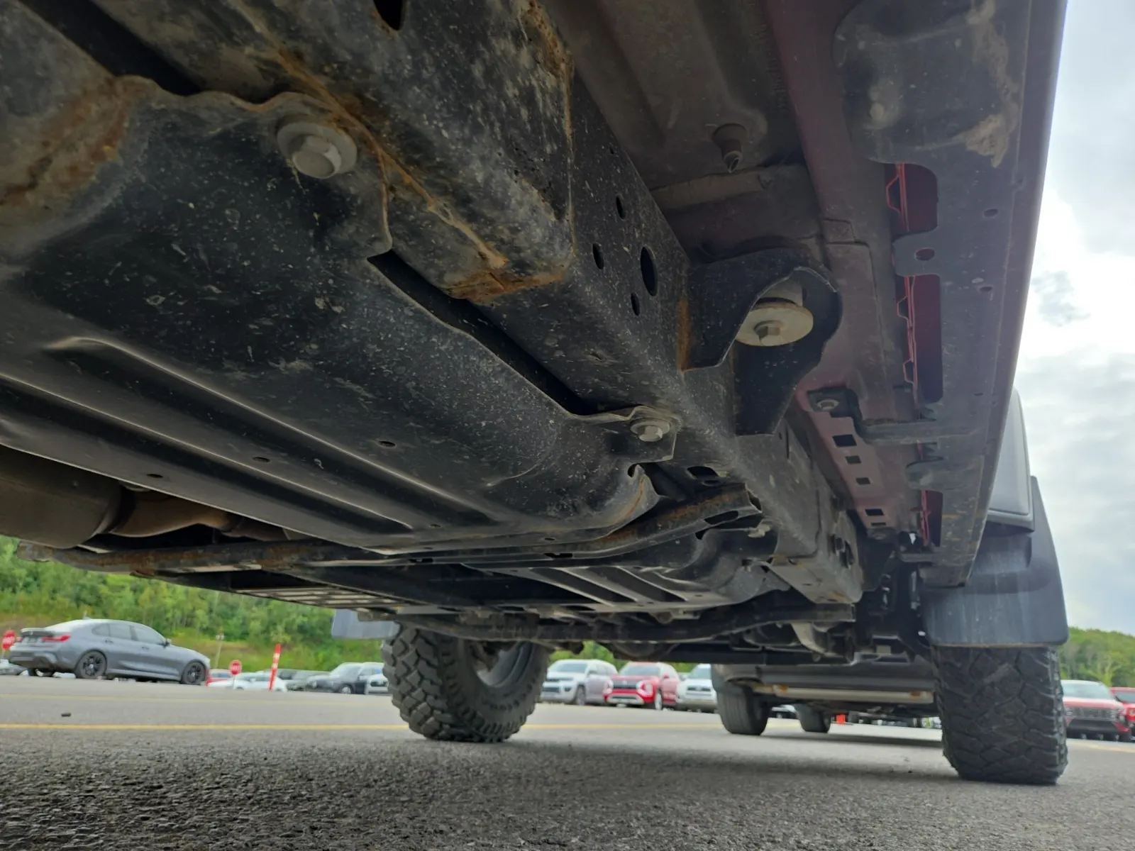 Undercarriage - Passenger Photo