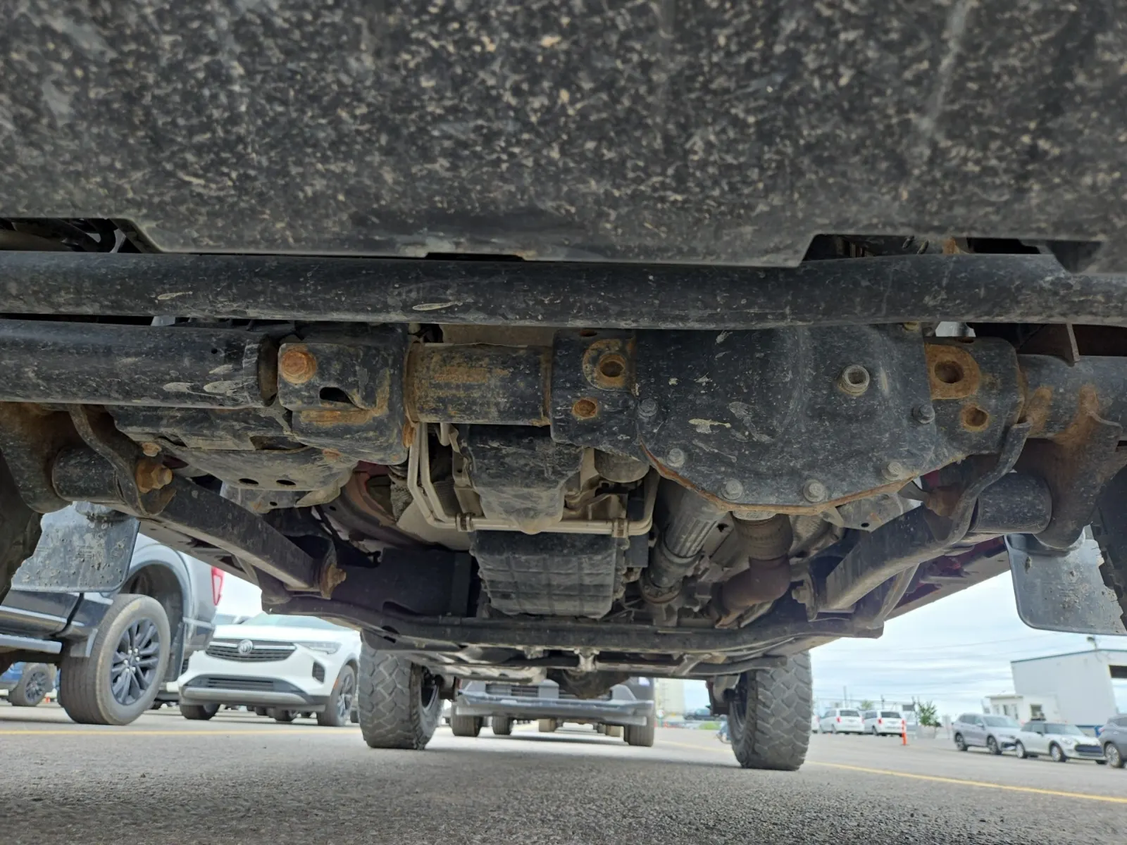 Undercarriage - Front Photo