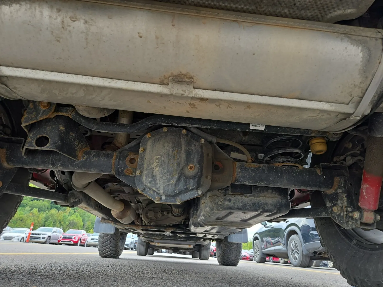 Undercarriage - Rear Photo