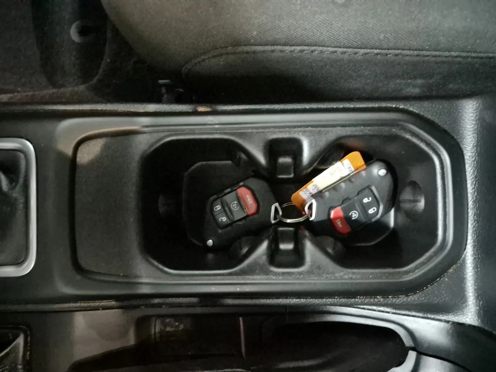 Keys/Fobs/Manual Photo