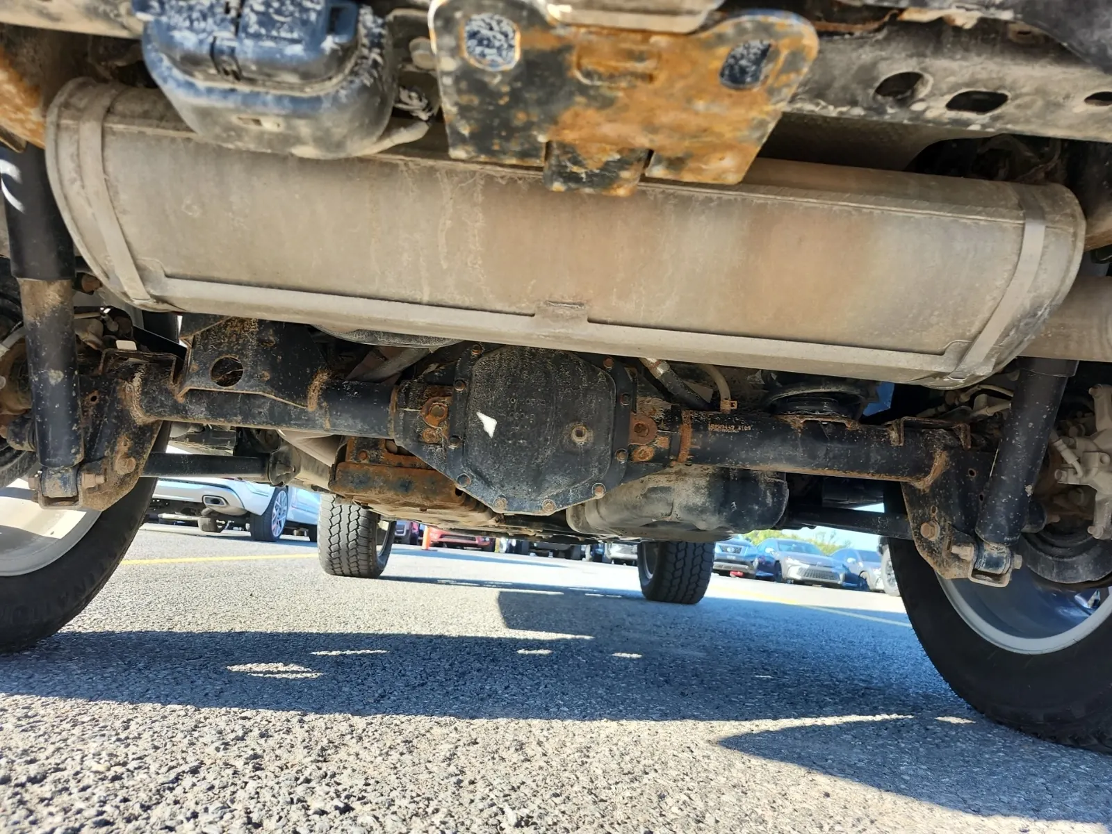 Undercarriage - Rear Photo
