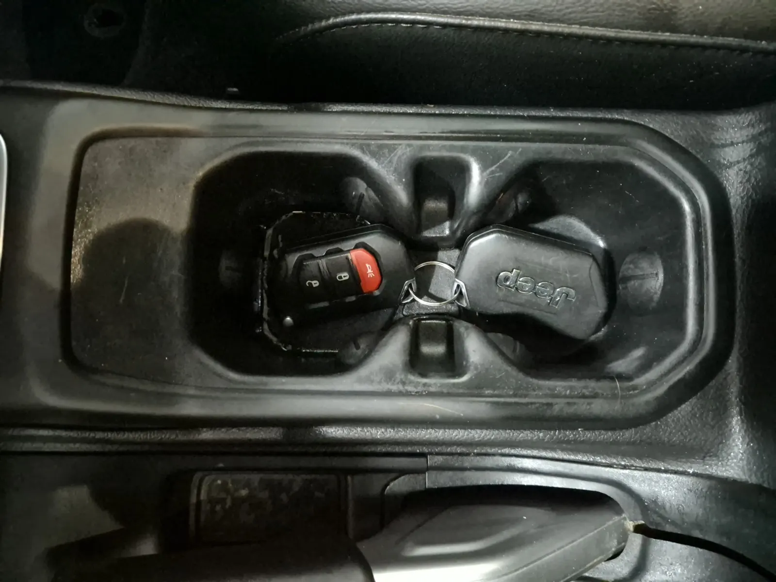 Keys/Fobs/Manual Photo