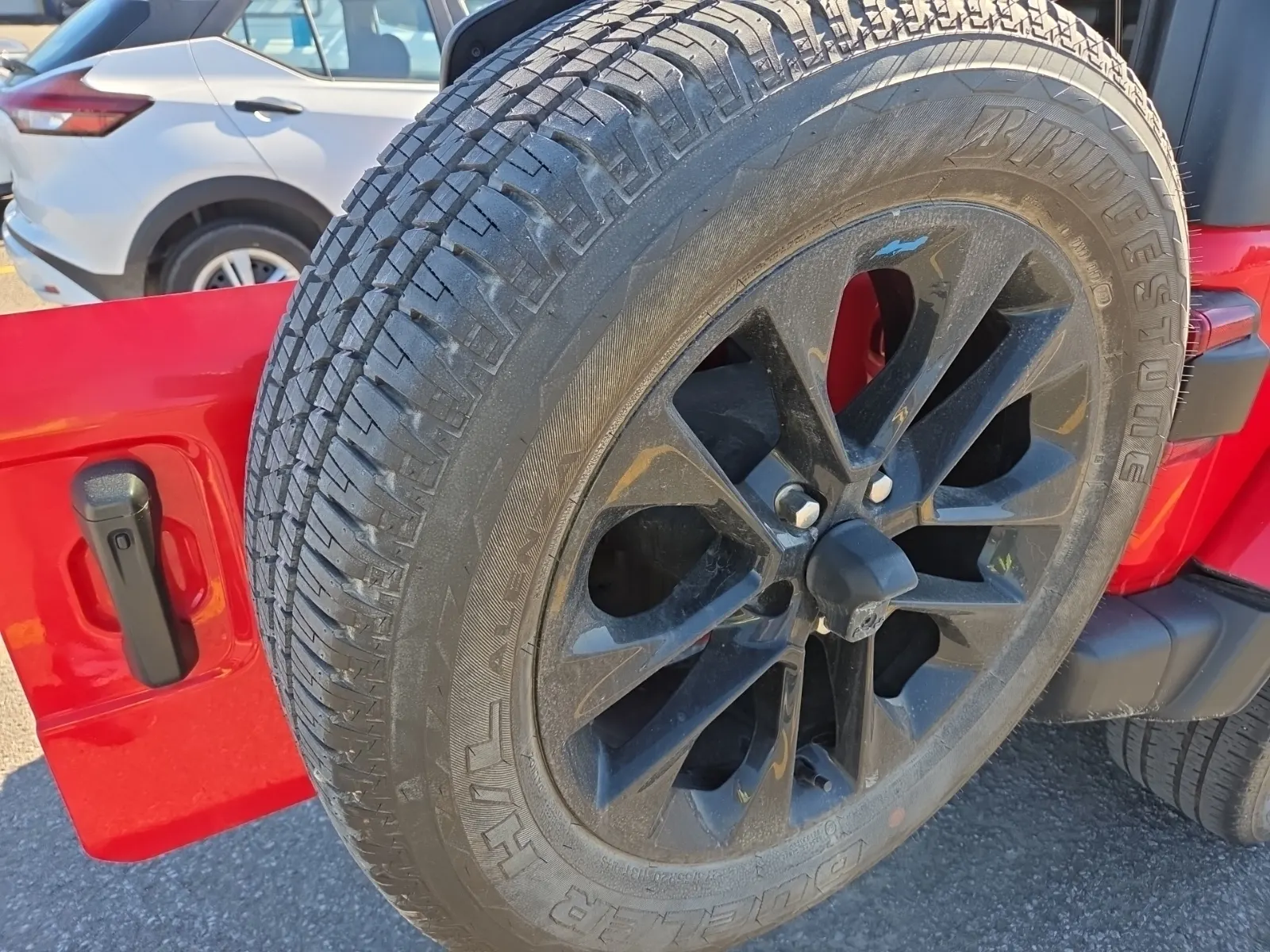 Spare Tire & Wheel Photo