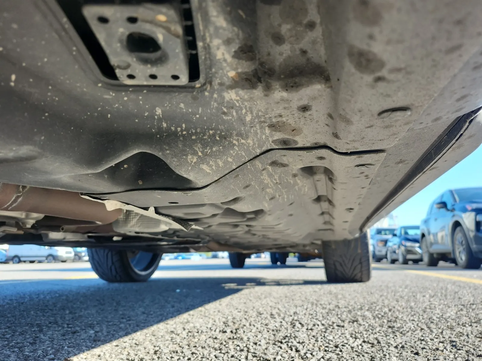 Undercarriage - Driver Photo