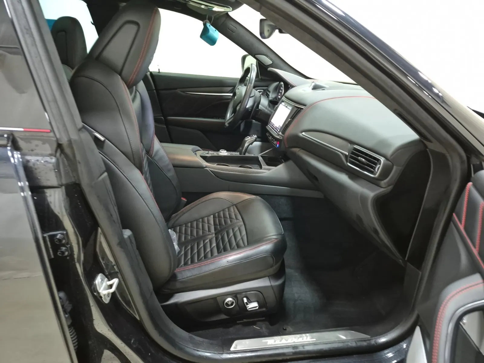 Right Side Interior Photo