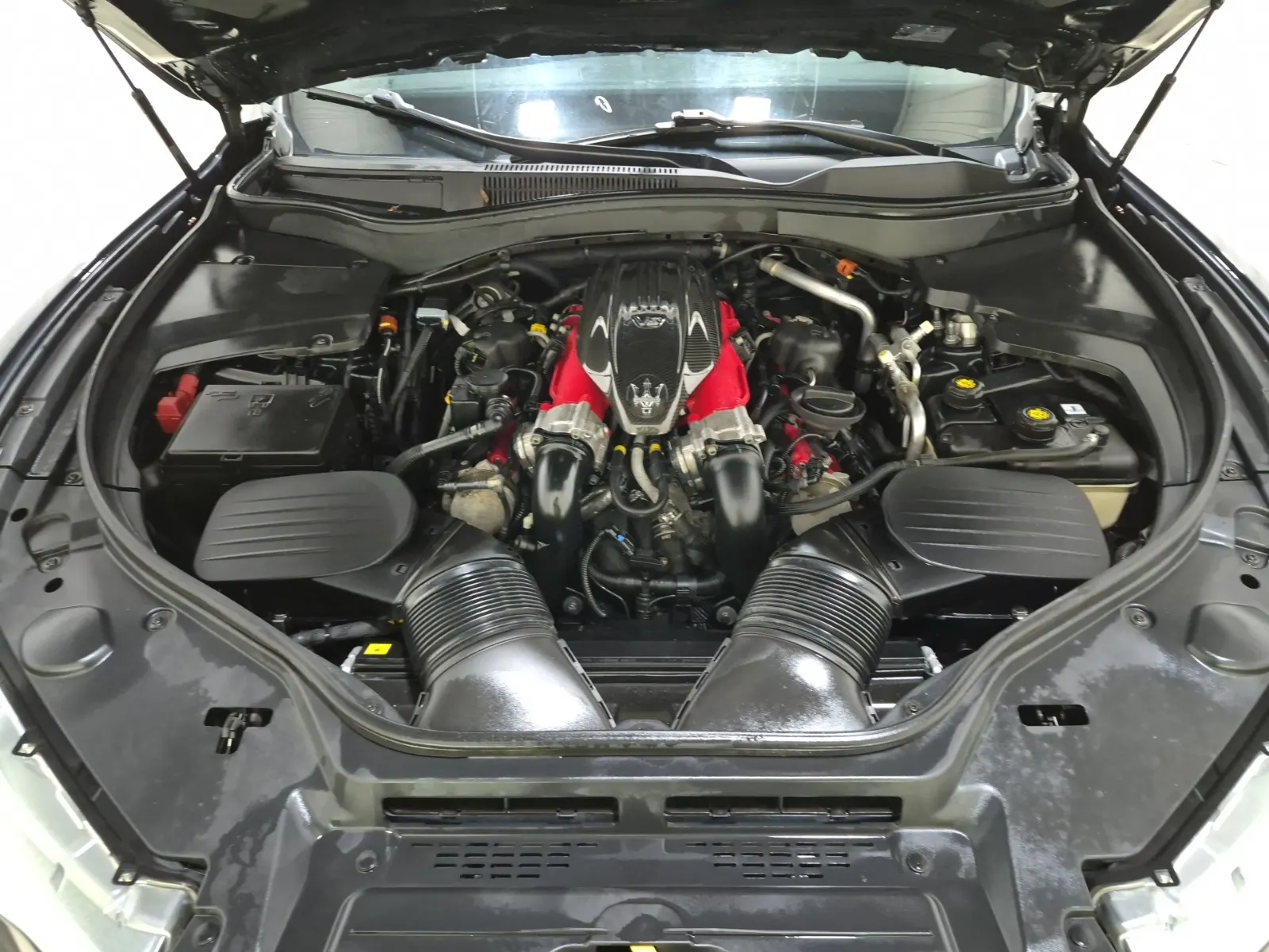 Engine Photo