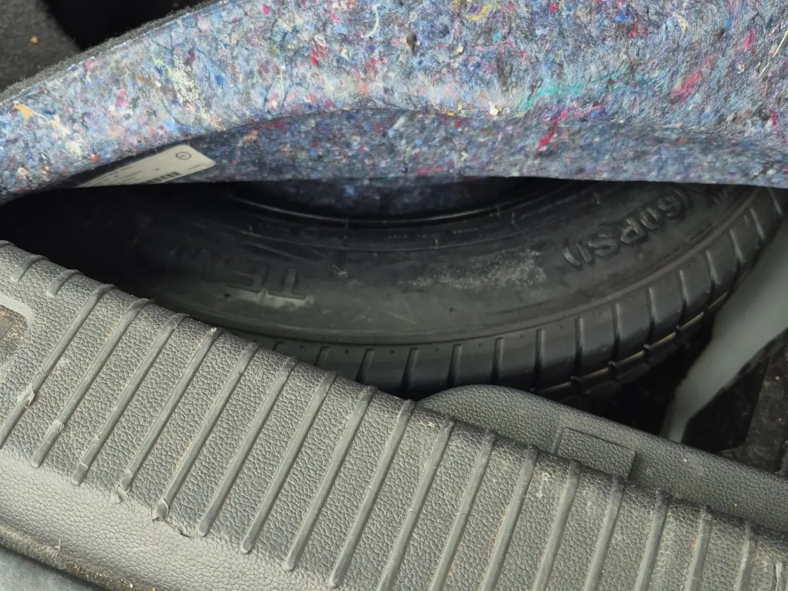 Spare Tire & Wheel Photo