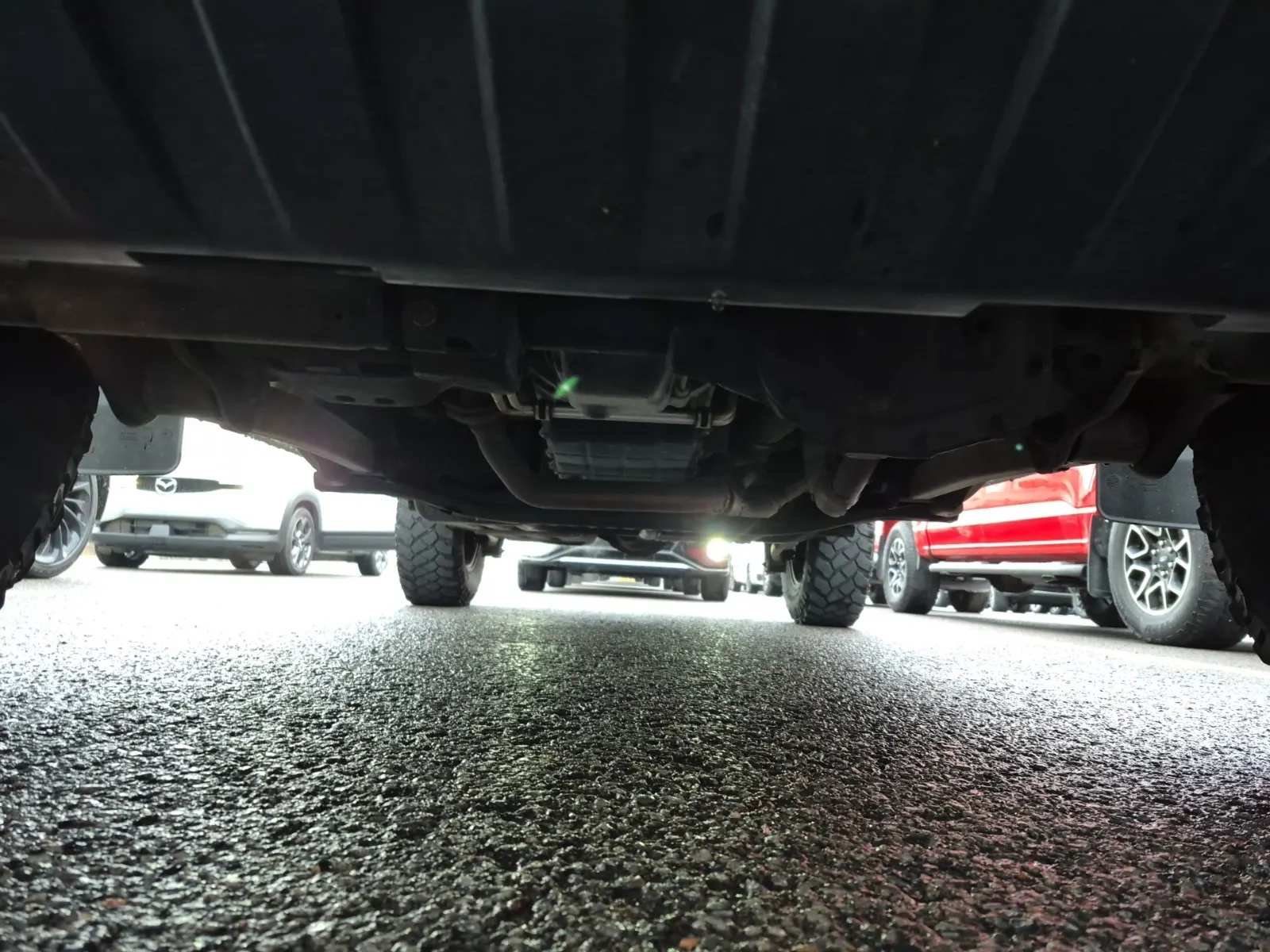 Undercarriage - Front Photo