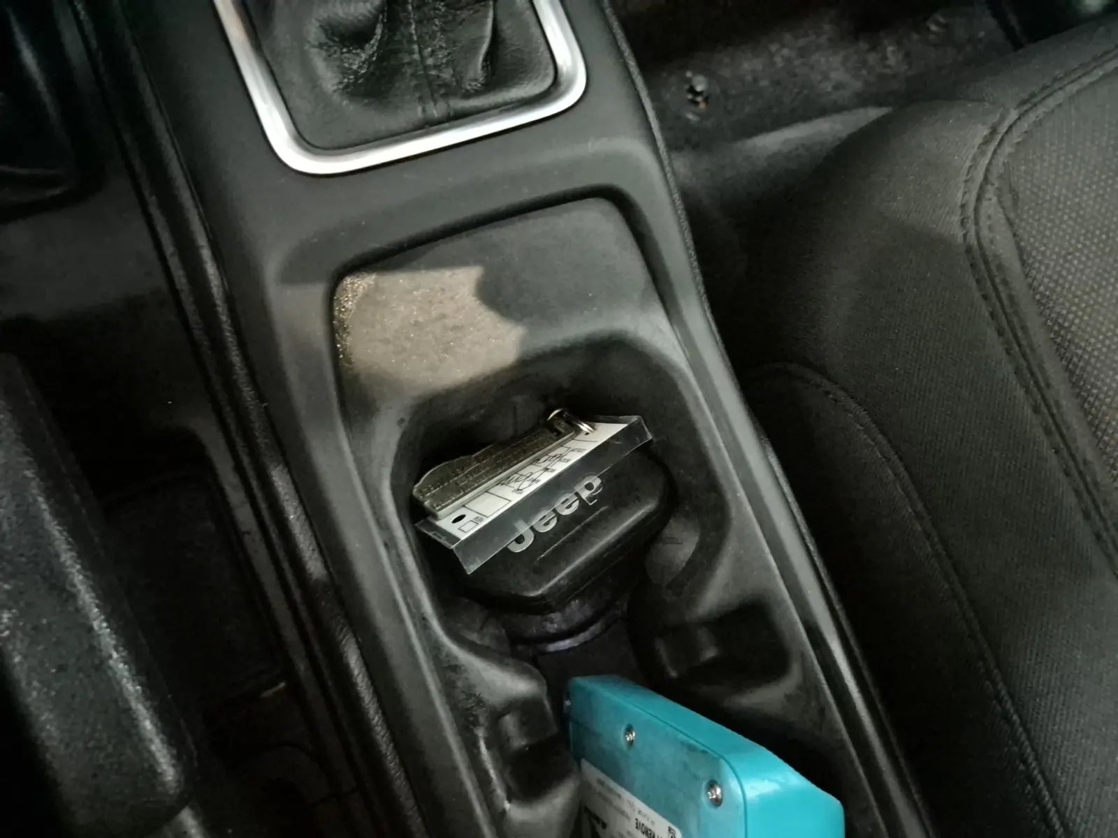 Keys/Fobs/Manual Photo