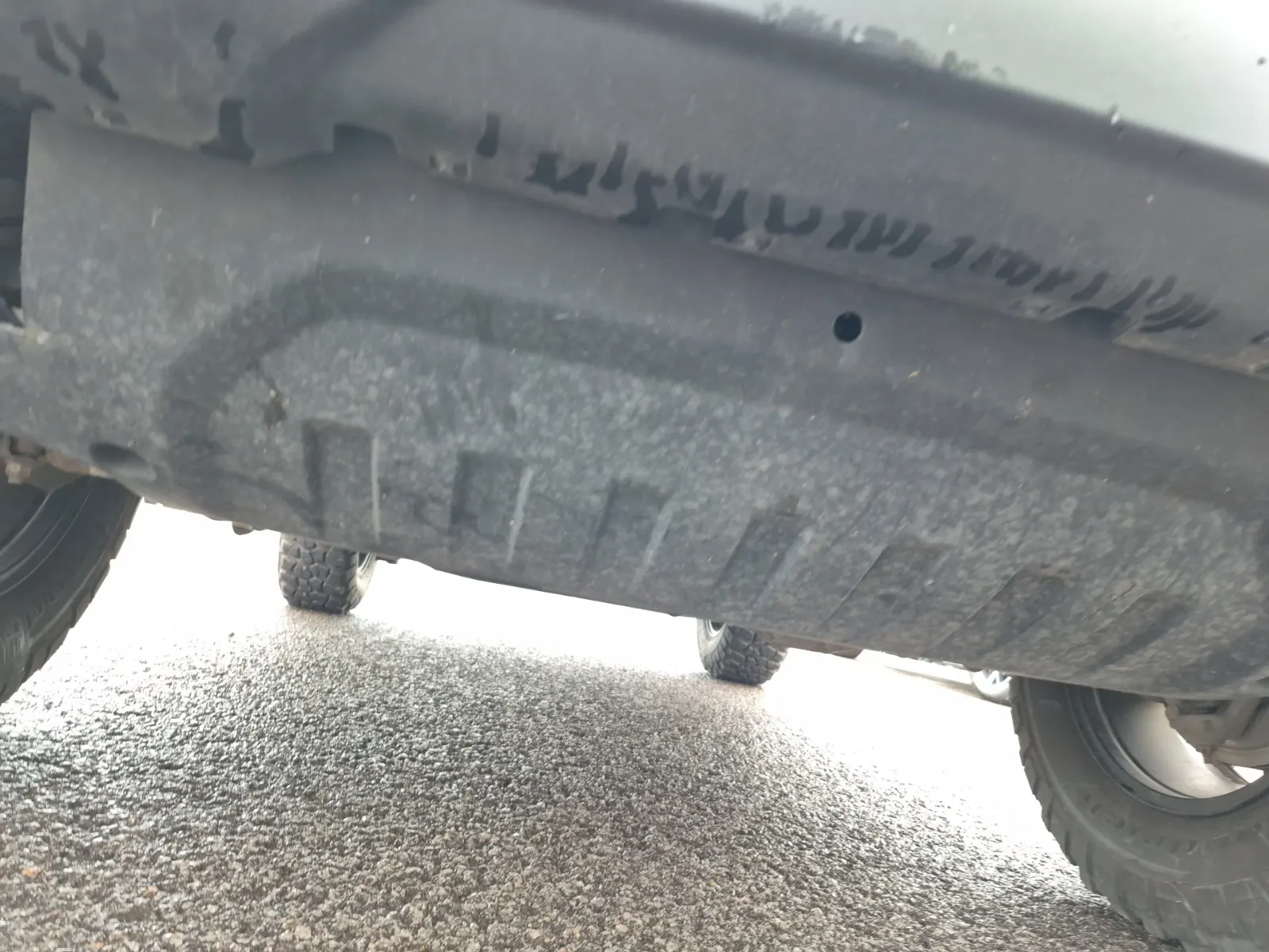 Undercarriage - Front Photo