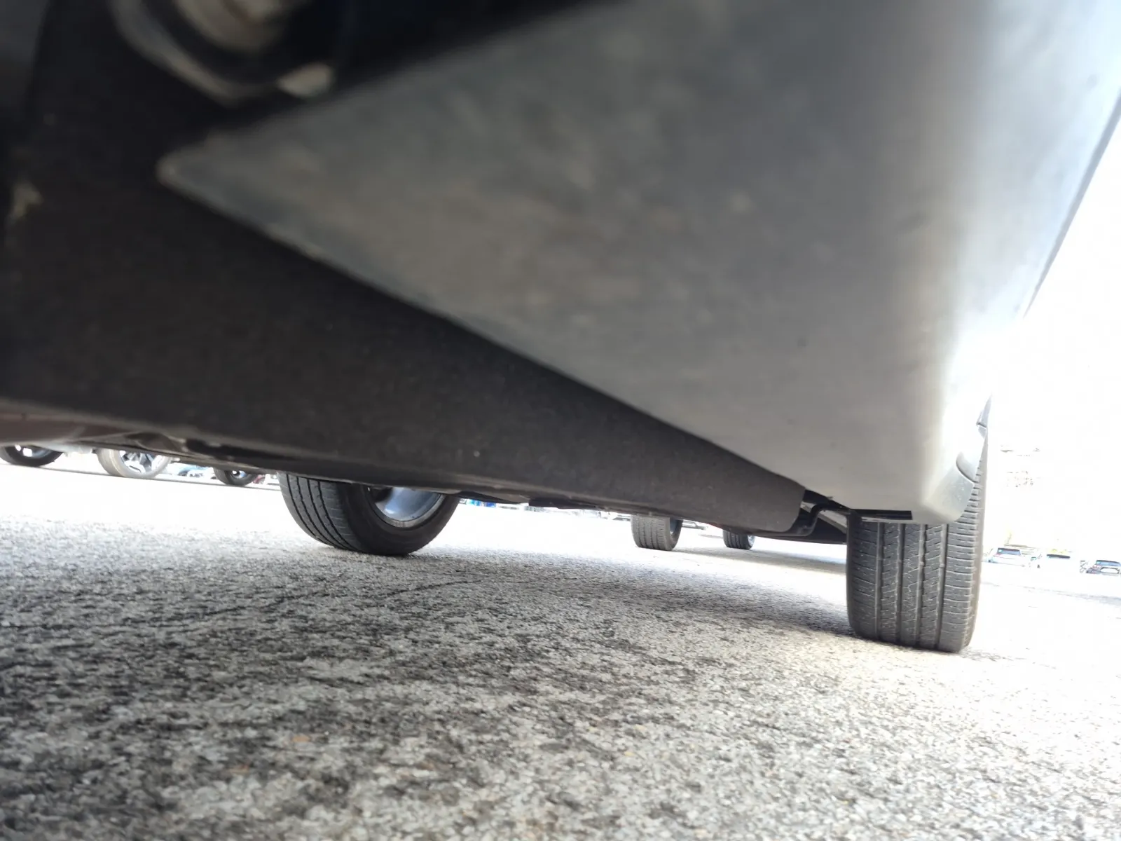 Undercarriage - Driver Photo
