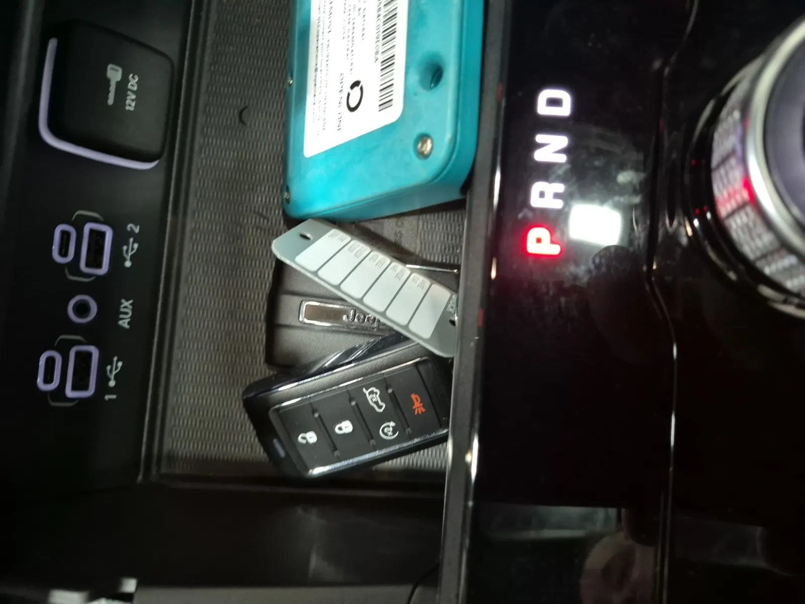 Keys/Fobs/Manual Photo