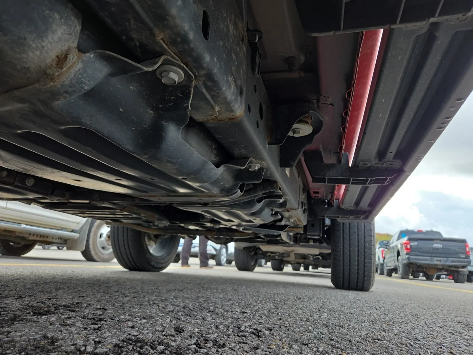 Undercarriage - Passenger Photo