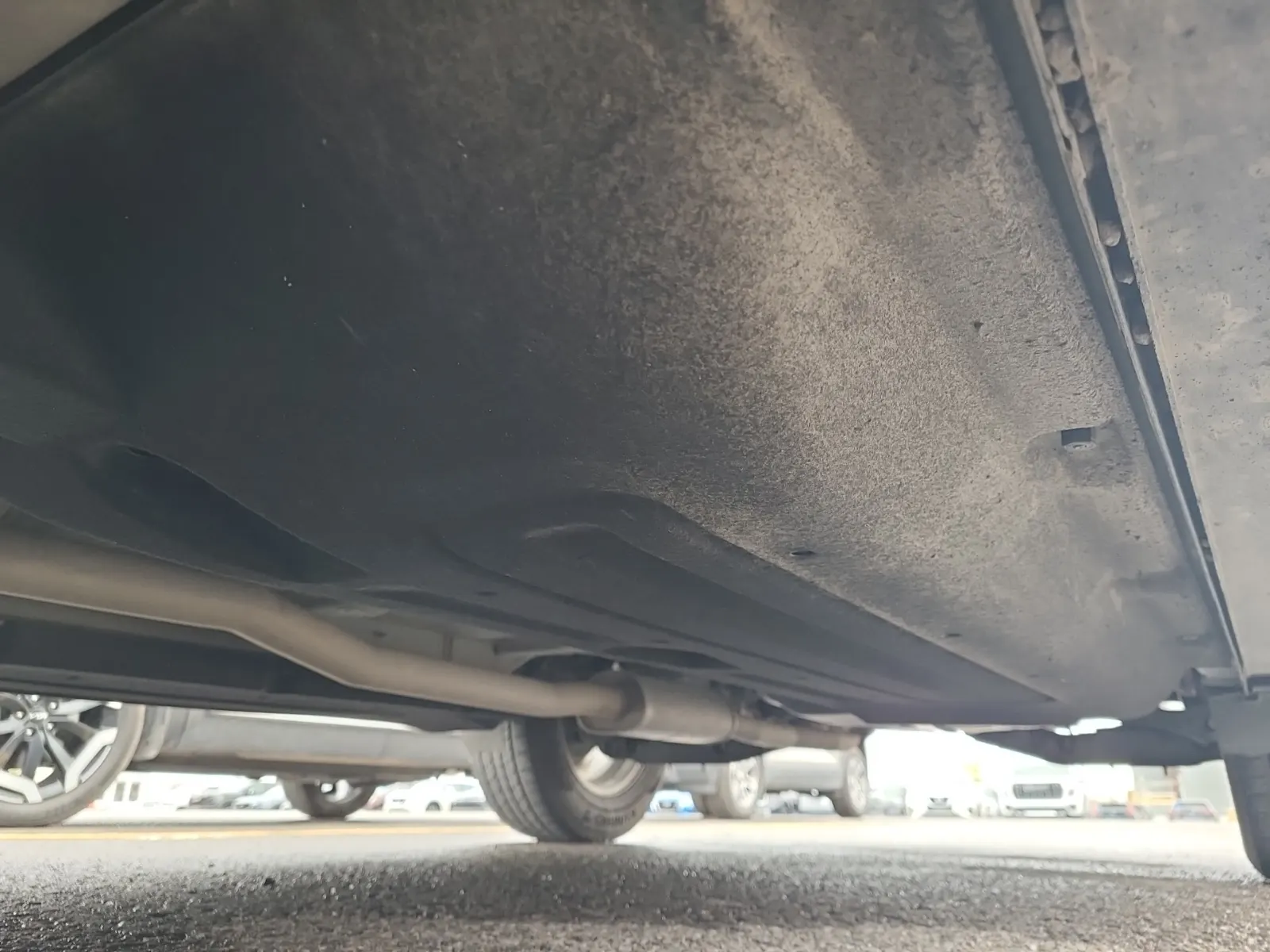 Undercarriage - Driver Photo