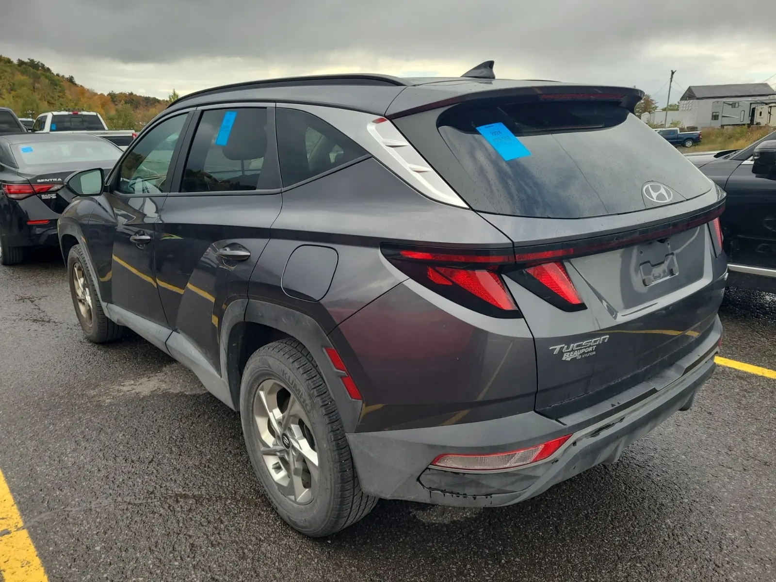Driver Rear 3/4 Photo
