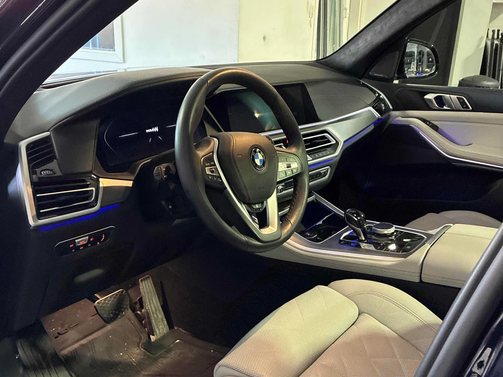 Interior driver side