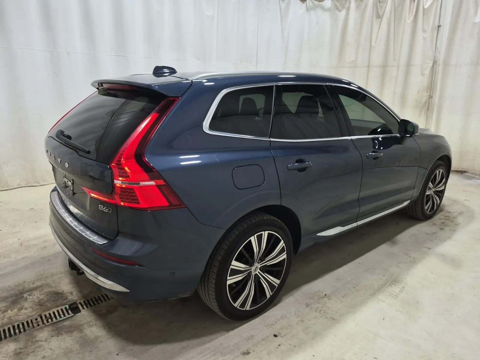 Passenger Rear 3/4 Photo