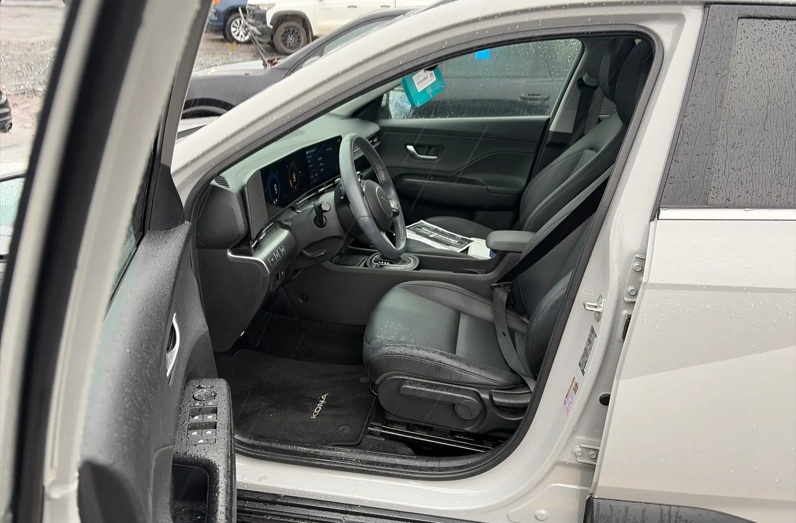 Front Interior Photo