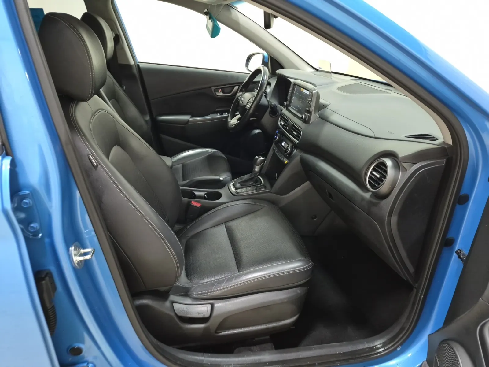 Right Side Interior Photo