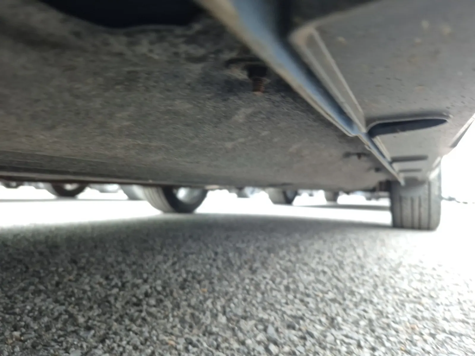Undercarriage - Driver Photo