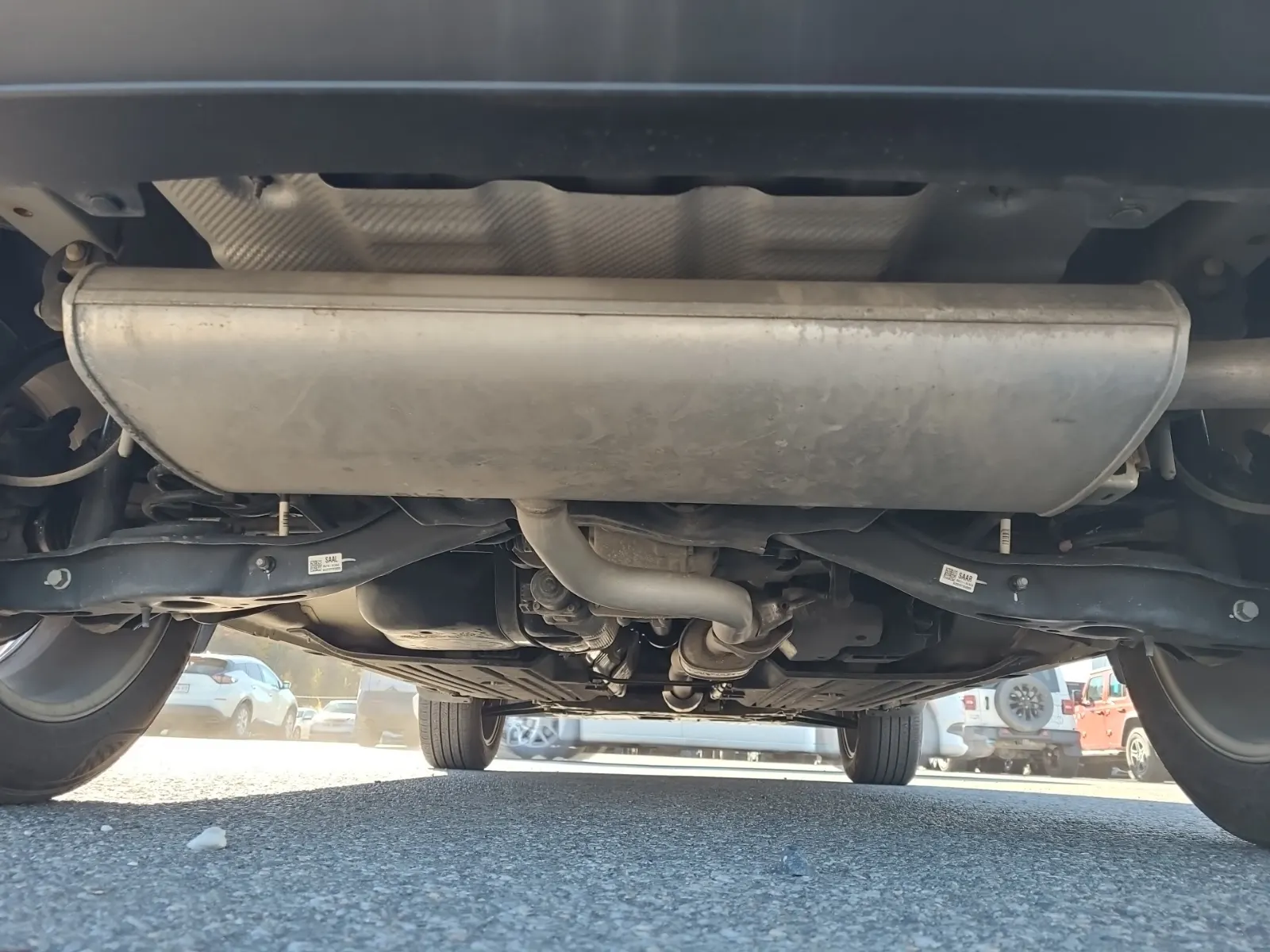 Undercarriage - Rear Photo